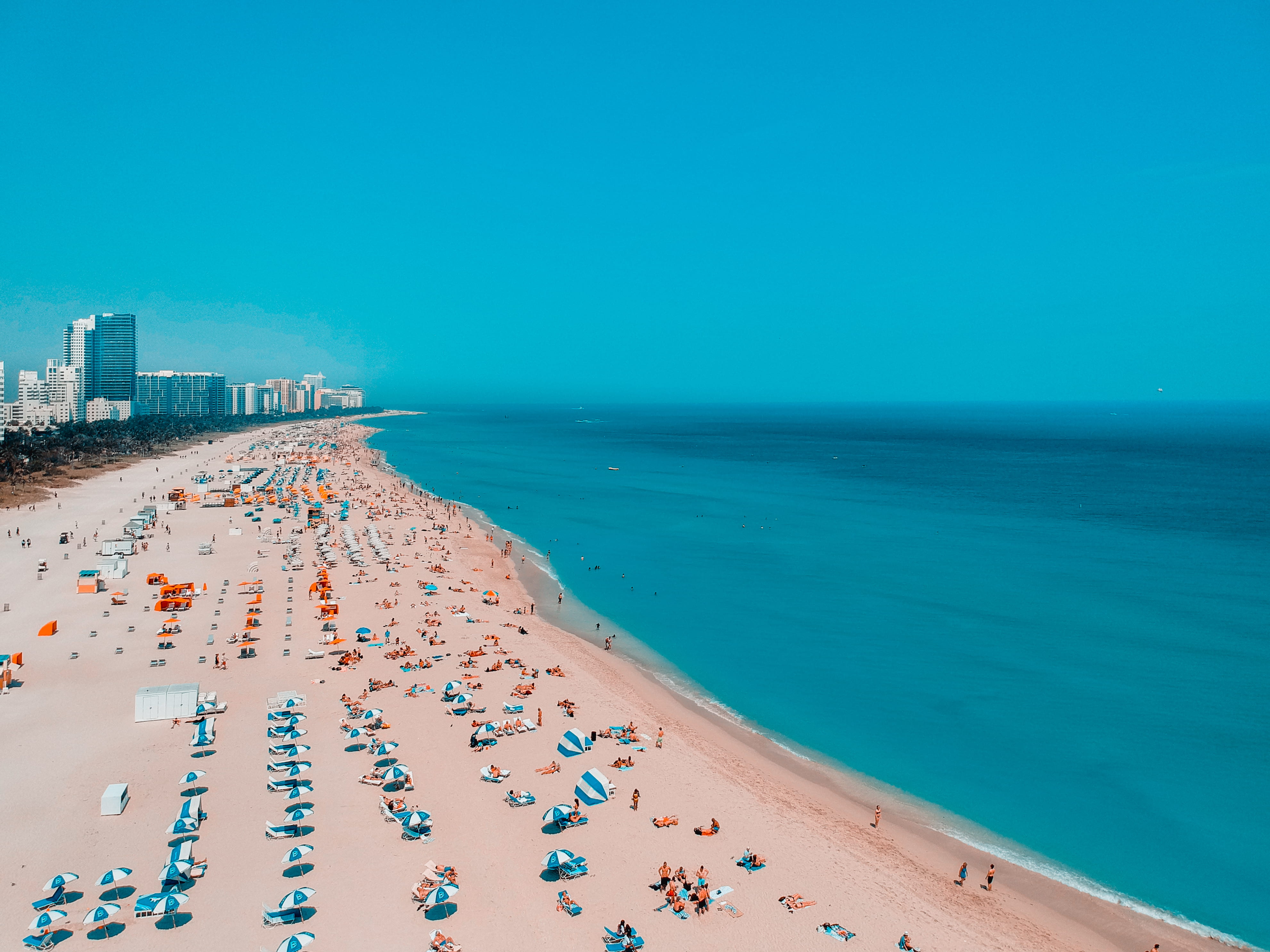 horizon over water, land, sky, near, water, beach, scenics - nature, city, nature, blue, outdoors, seashore, south, turquoise colored, architecture, horizon, HD Wallpaper