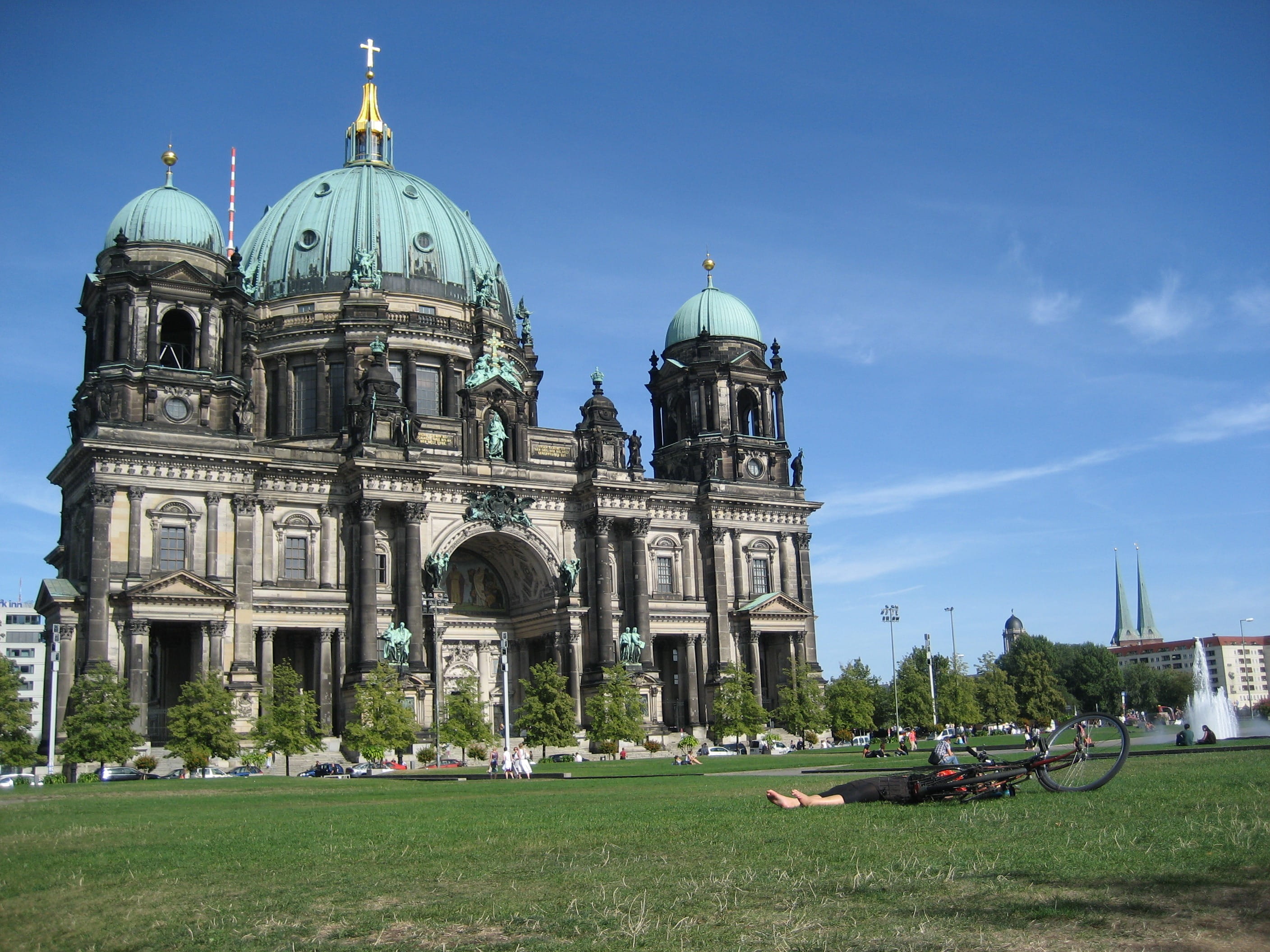 dome, church, plant, building, religion, travel, outdoors, berlin, built structure, travel destinations, House, sky, Berlin, grass, house, nature, architecture, HD Wallpaper