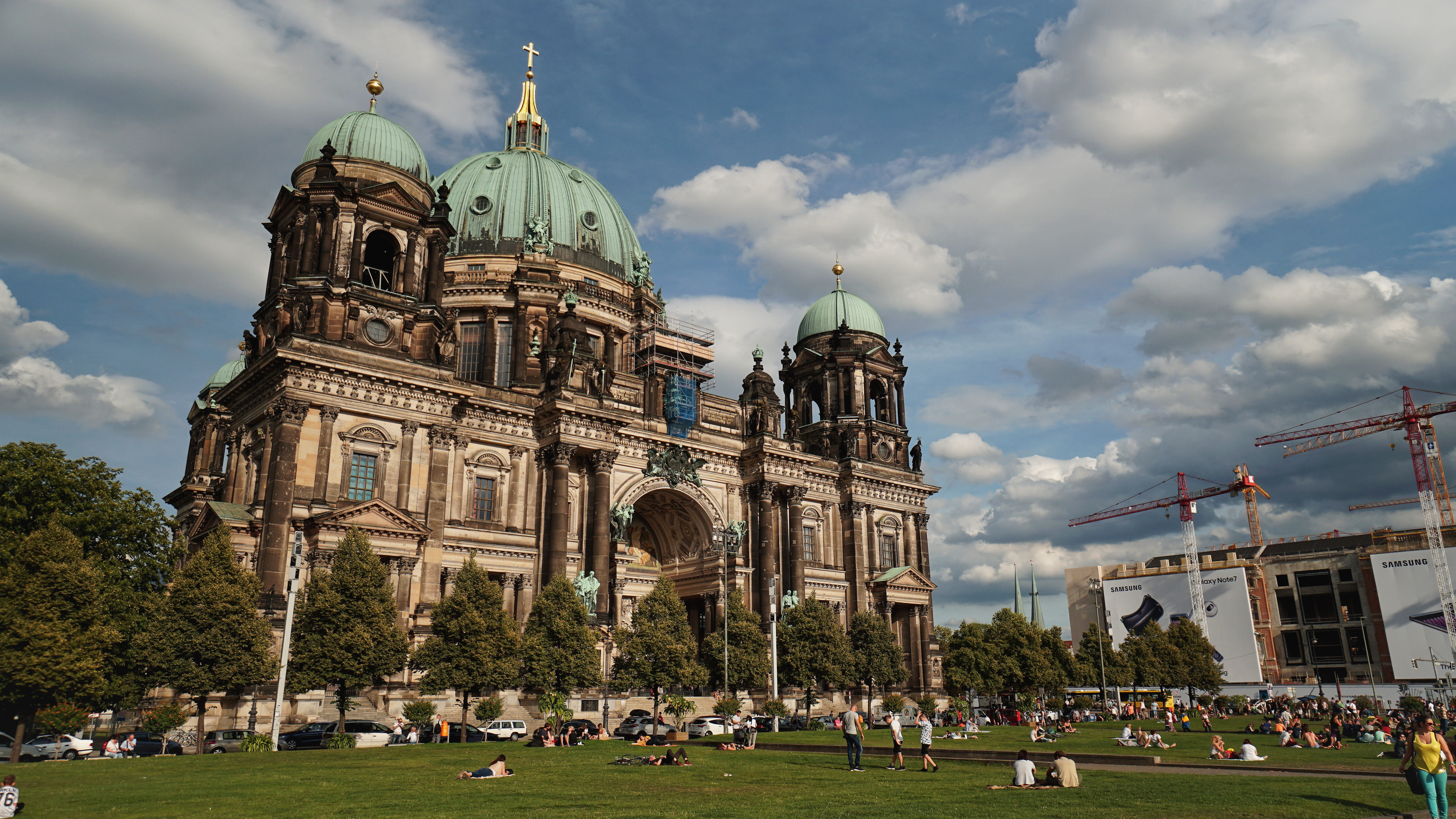 5K, religion, dome, real people, berliner, built structure, day, germany, travel destinations, large group of people, church, dom, nature, belief, building exterior, HD Wallpaper