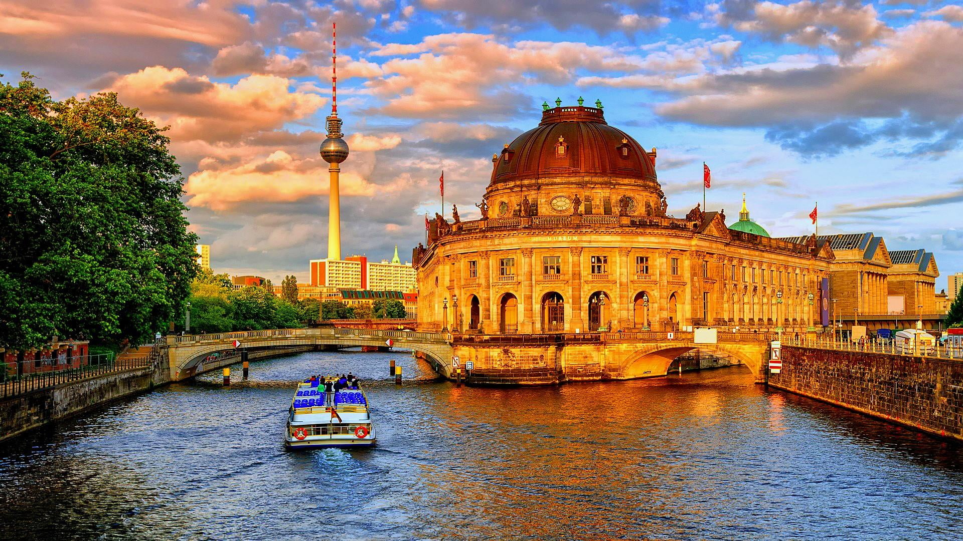 cloud - sky, city, canal, berlin, travel destinations, transportation, 1080P, water, travel, architecture, building, waterfront, church, spire, river, HD Wallpaper