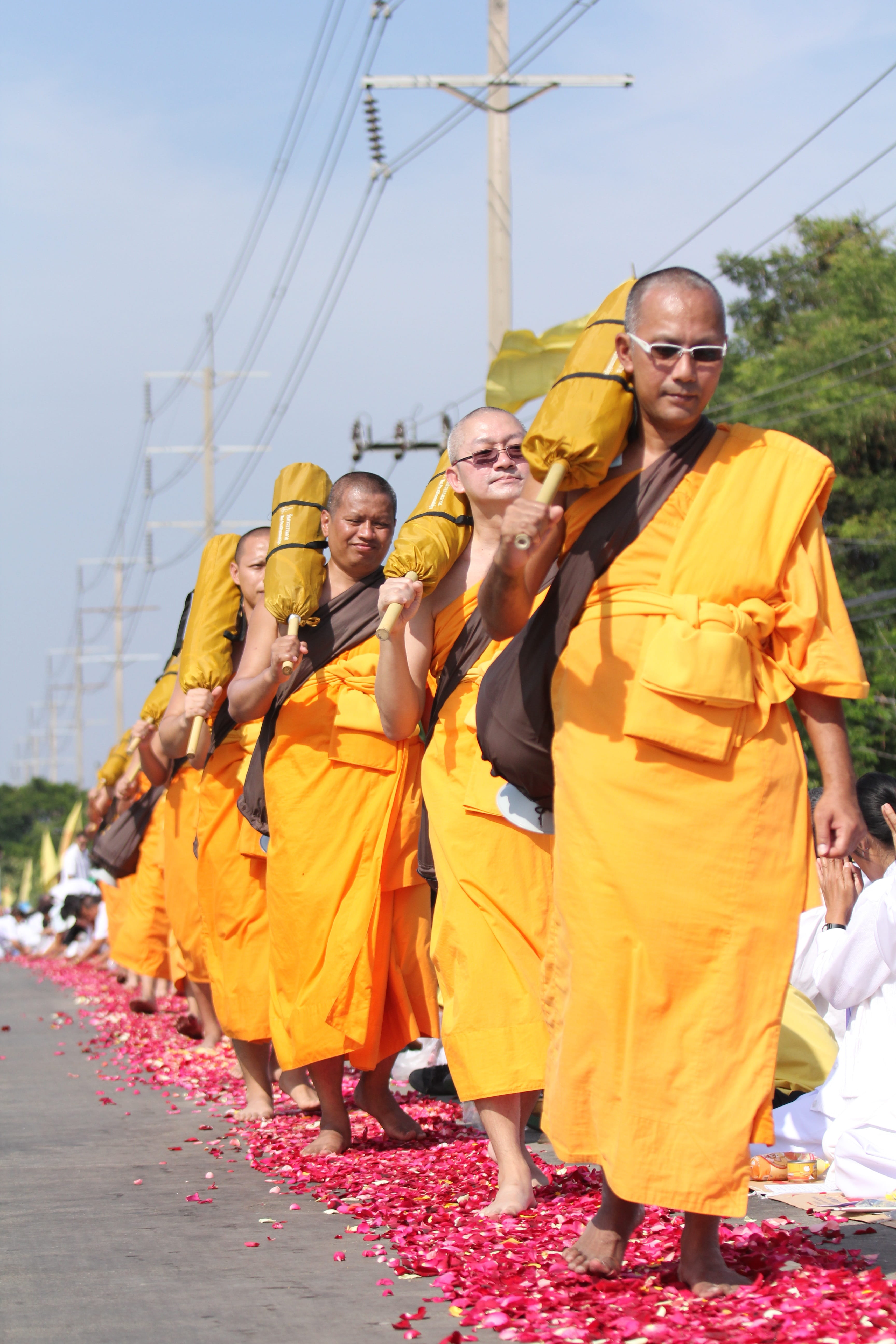 togetherness, yellow, outdoors, spirituality, asia, smiling, leisure activity, Orange, women, group of people, child, dhammakaya pagoda, looking at camera, Phone HD Wallpaper