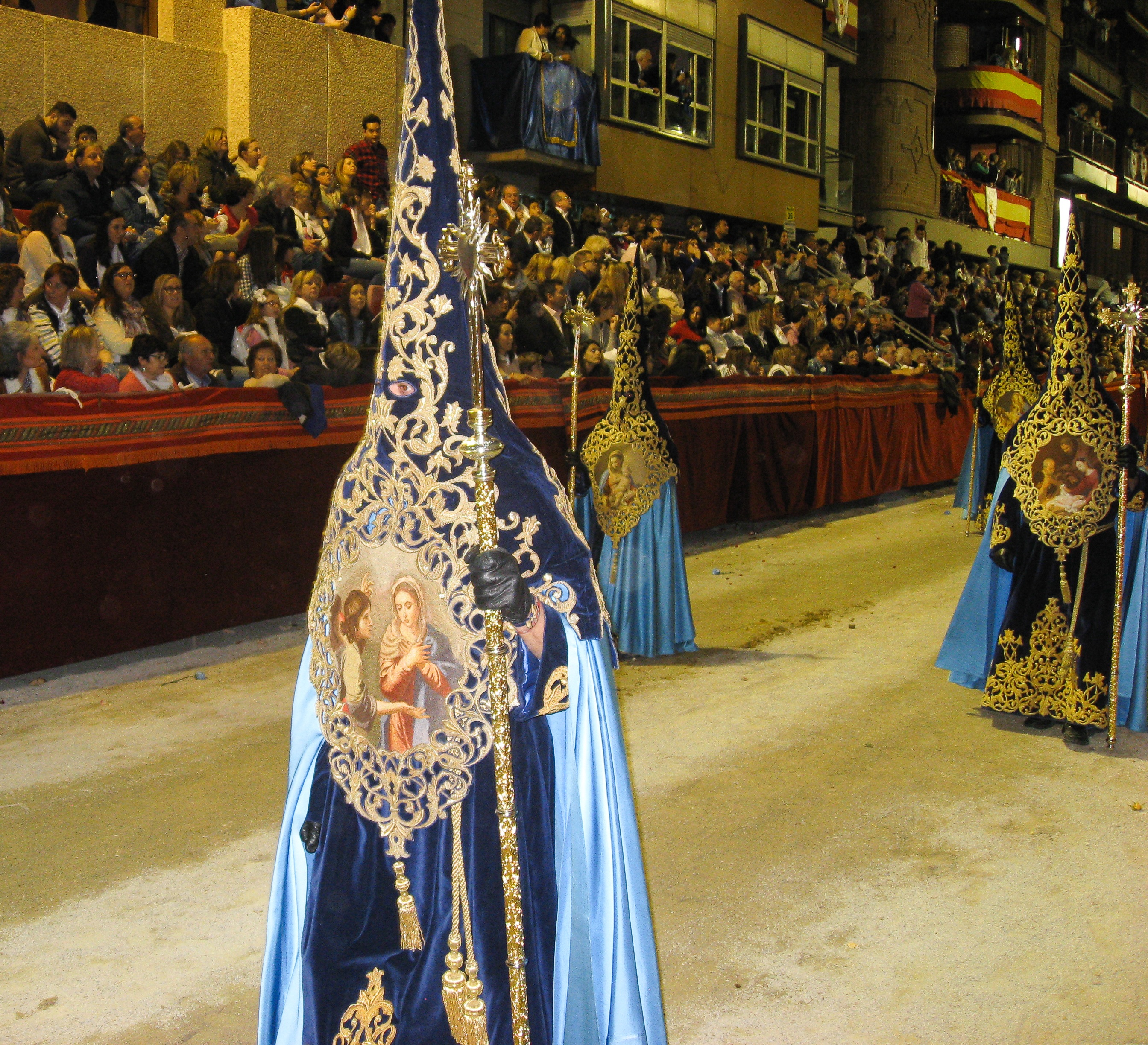 parade, 2K, women, architecture, people, lorca, group of people, lifestyles, embroidery, real people, performance, festival, clothing, penitents, traditional clothing, HD Wallpaper
