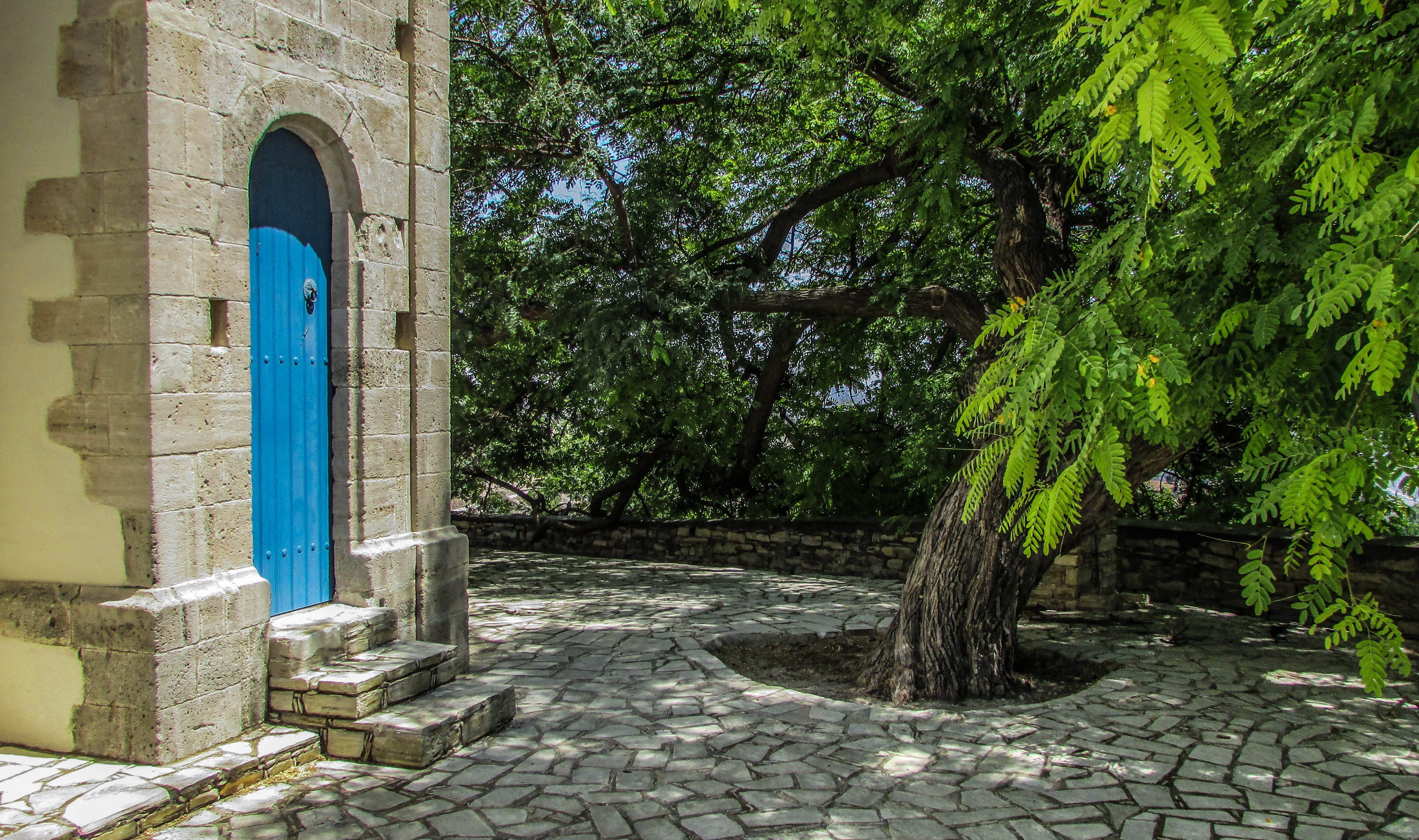cobblestone, kato lefkara, wall, plant, building exterior, growth, built structure, village, green color, entrance, stone wall, 4K, Tree, building, architectural column, HD Wallpaper