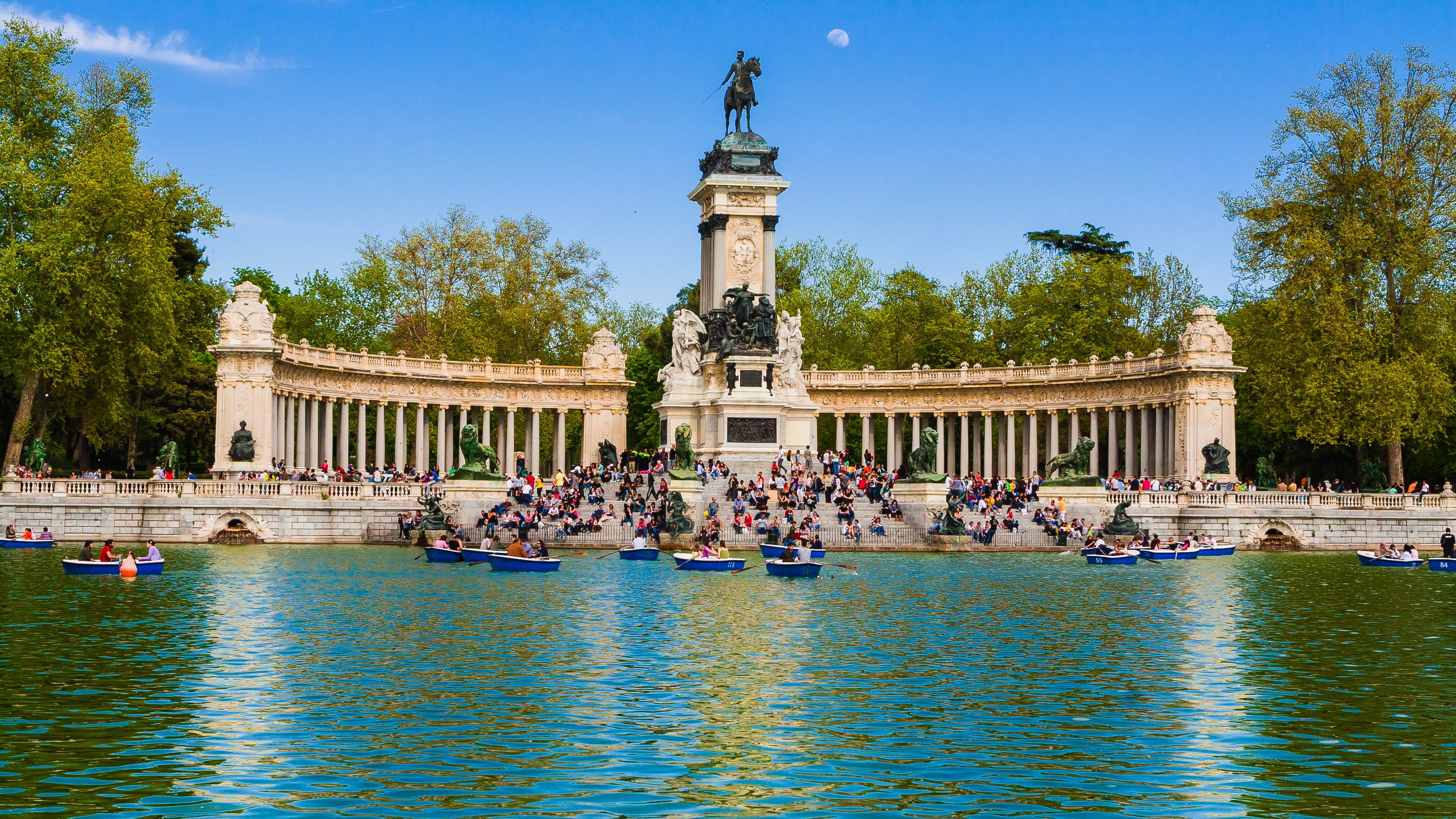 architectural column, statue, architecture, tourism, nature, trip, Removal, lake, spain, capital, history, water, Pond, Madrid, tourist, man, outdoors, HD Wallpaper