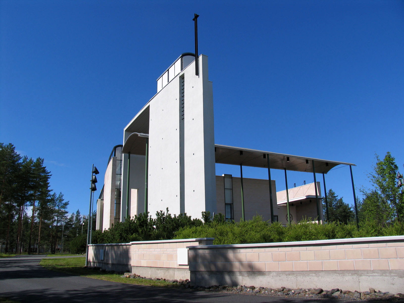 sunny, blue, Finland, entrance, Kempele, day, concrete, plant, architecture, city, nature, public domain, photos, building, chapel, industry, outdoors, HD Wallpaper