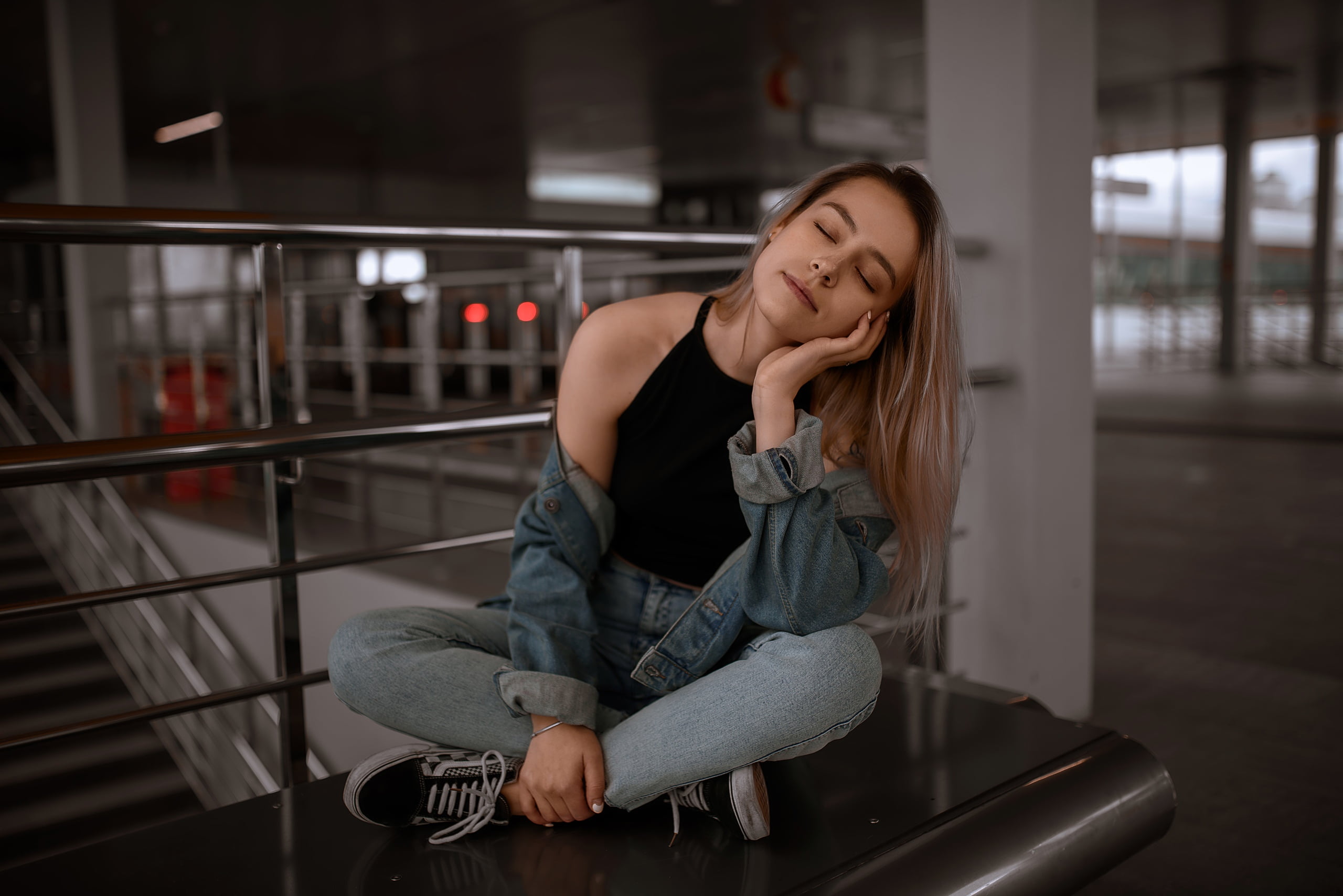jeans jacket, sitting, model, train station, jacket, sneakers, touching face, 2K, women outdoors, black tops, closed eyes, denim, blonde, outdoors, portrait, HD Wallpaper