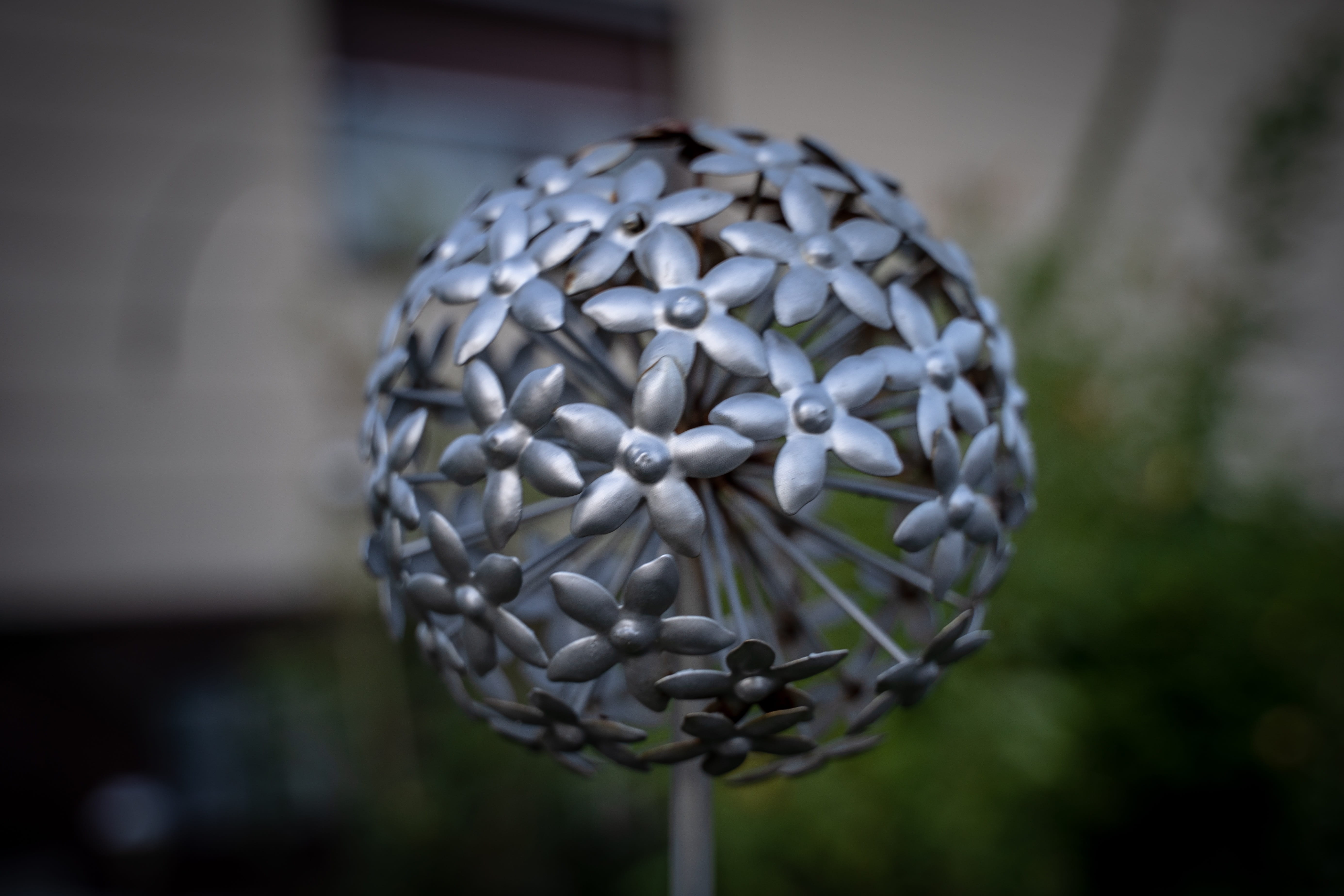 food, decoration, plant, flowers, day, emotion, kitsch, sphere, artwork, gartendeko, shape, single object, rusty, design, freshness, ball, food and drink, HD Wallpaper