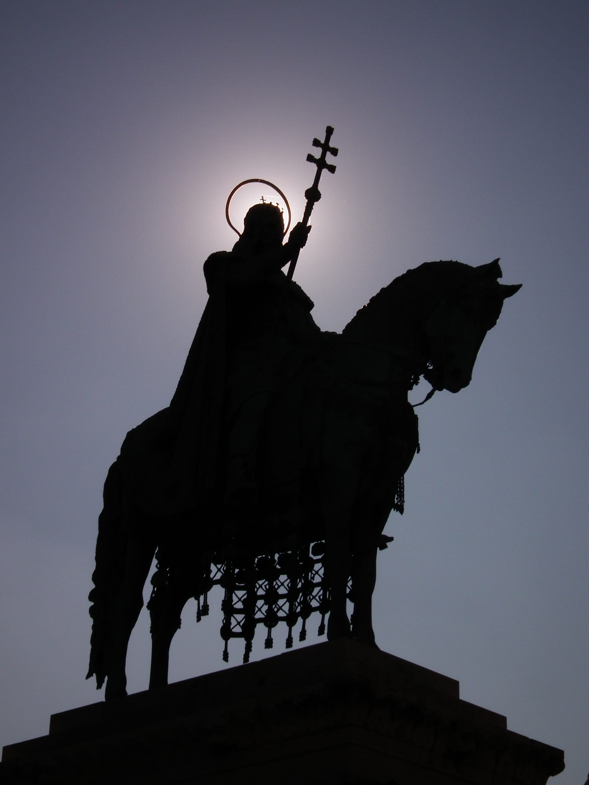 low angle view, matthias, architecture, human representation, nature, enlightenment, king on horse, sculpture, angel, creativity, no people, king matthias of hungary, Phone HD Wallpaper