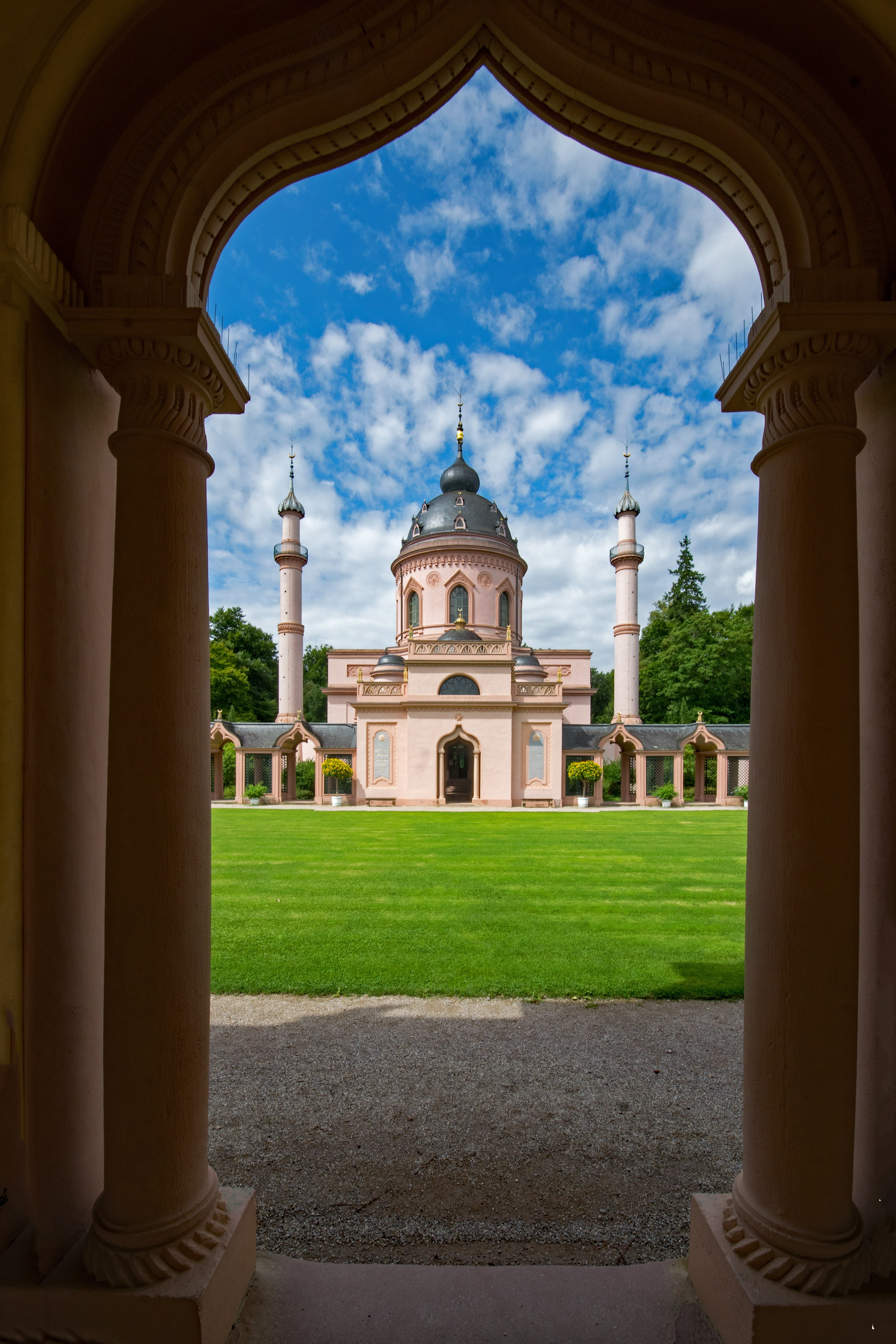 dome, building, faith, 5K, tourism, germany, red mosque, culture, old building, grass, outdoors, travel, sky, nature, building exterior, the past, islam, Phone HD Wallpaper