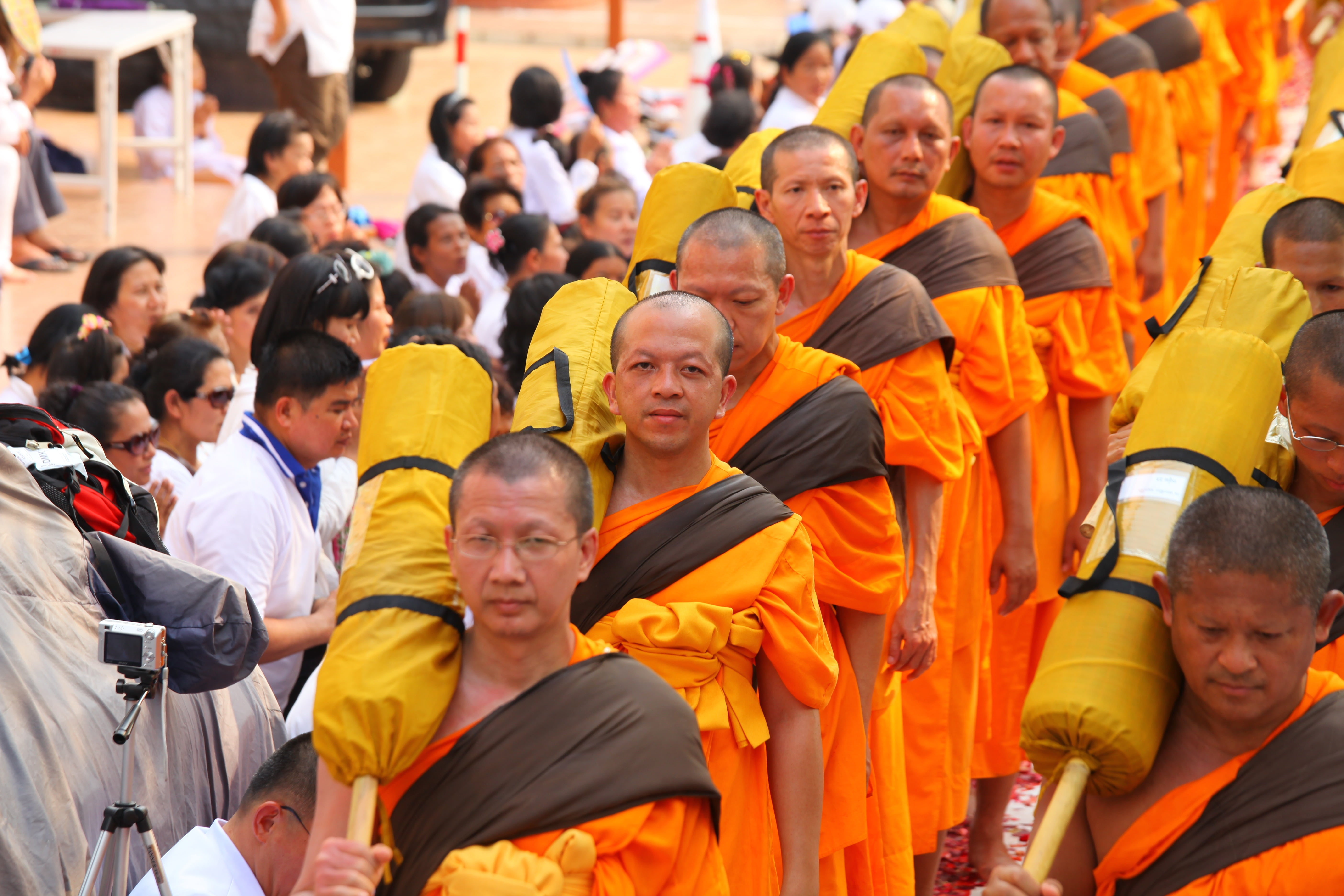pray, budhas, day, mixed age range, spectator, belief, orange color, orange, outdoors, females, adult, bangkok, cooperation, 5K, gold, prayer, team sport, HD Wallpaper