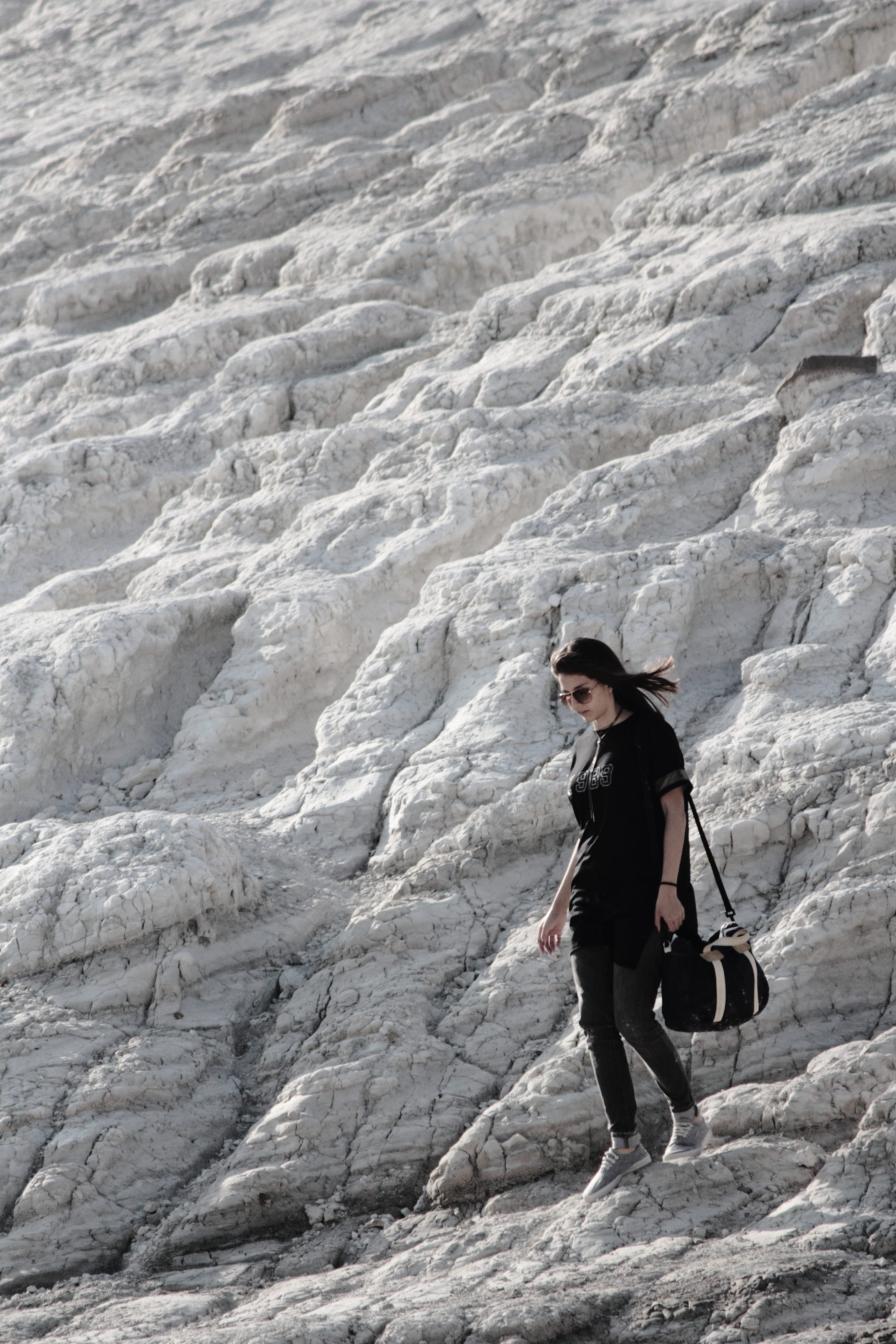 rock formation, minimalist, white, full length, hiking, woman, fashion, nature, young adult, minimal, relax, adult, meditate, young women, rock, minimalism, Phone HD Wallpaper