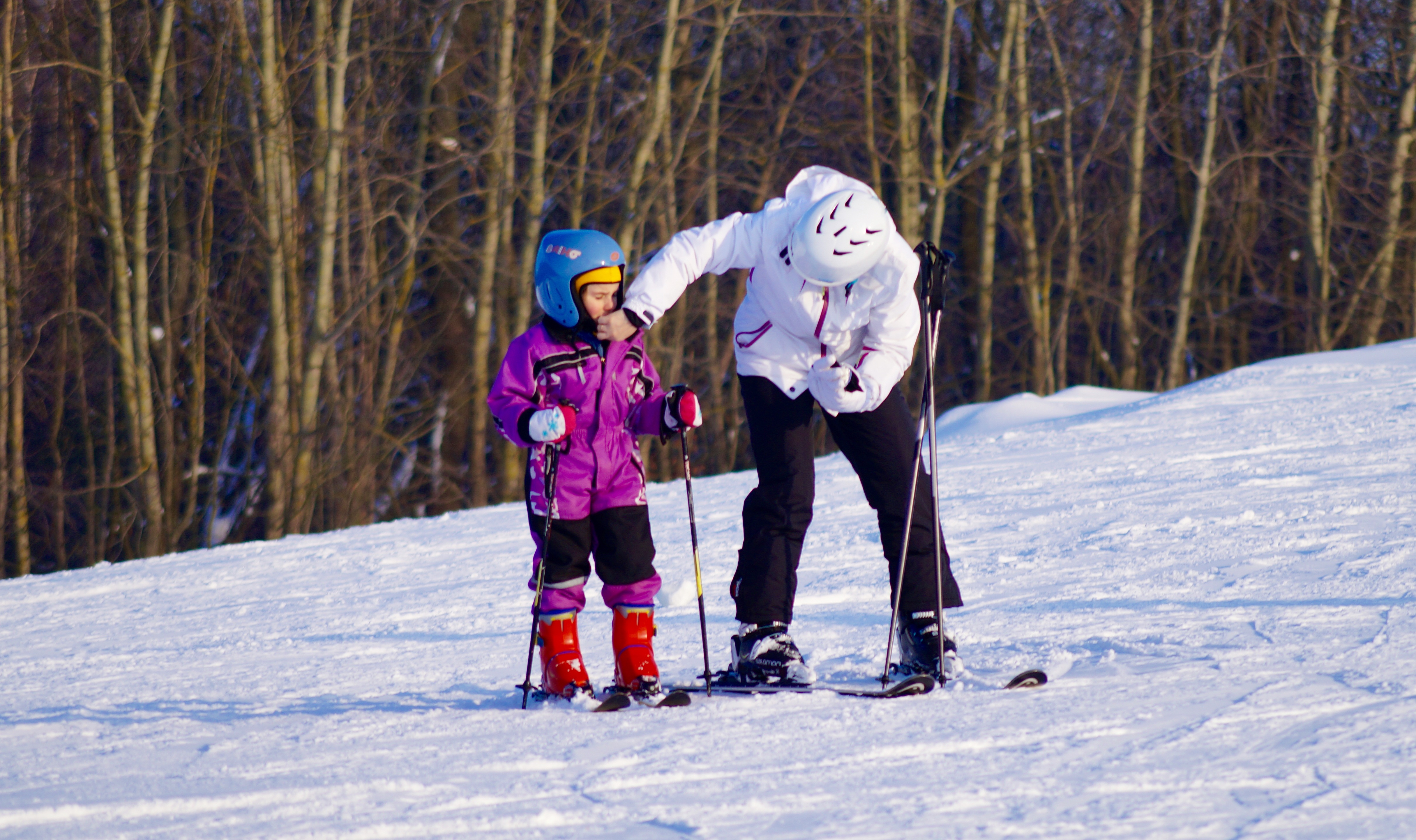 up chrobry, vacations, family, snowboarding, fun, child, clothing, sport, two people, outdoors, full length, people, elbląg, sister, poland, warmia-mazury, HD Wallpaper