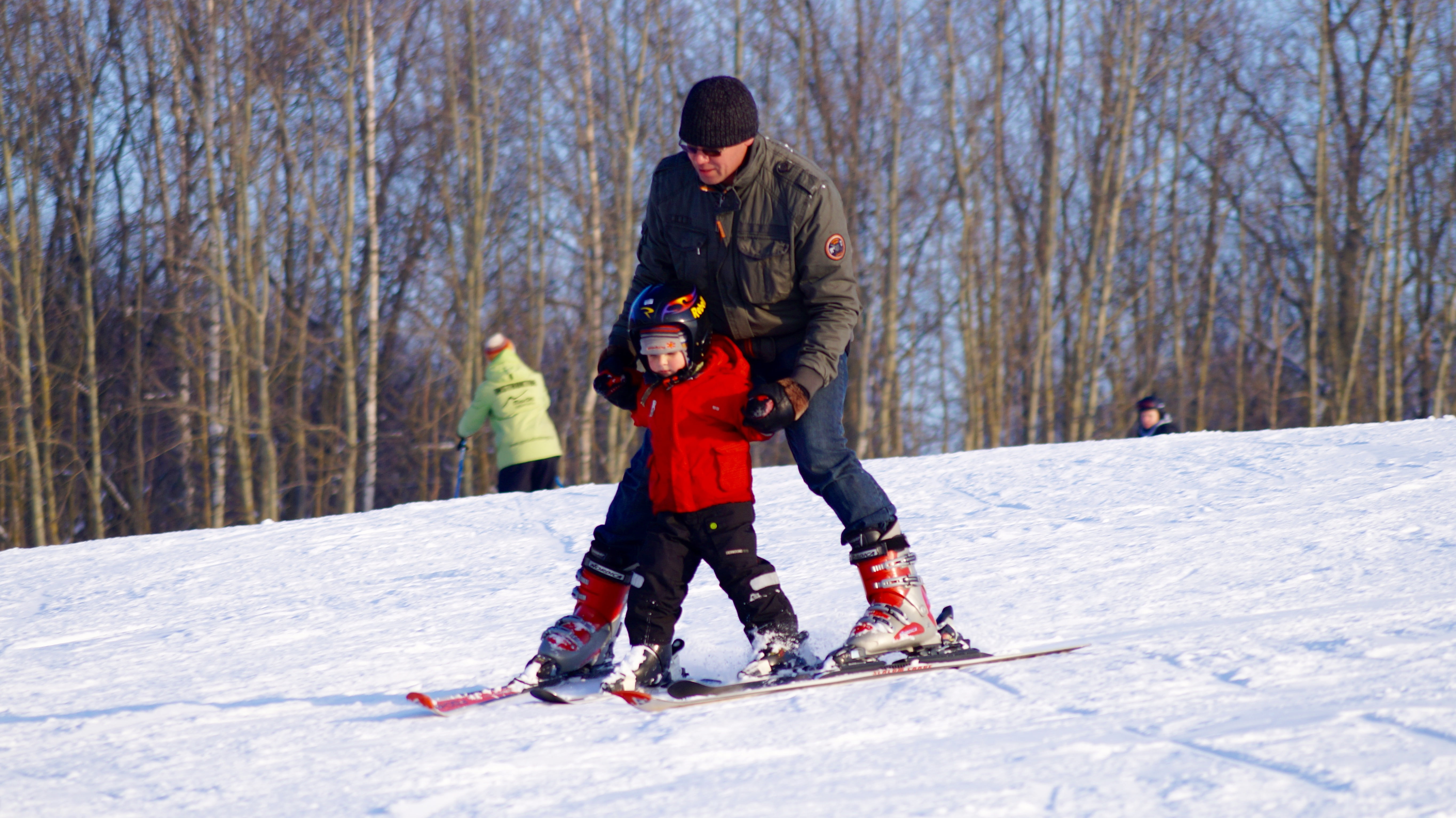 males, ski, snow, up chrobry, full length, sport, 5K, day, winter sport, skis, daytime, real people, standing, man, clothing, family, snowboarding, leisure activity, HD Wallpaper