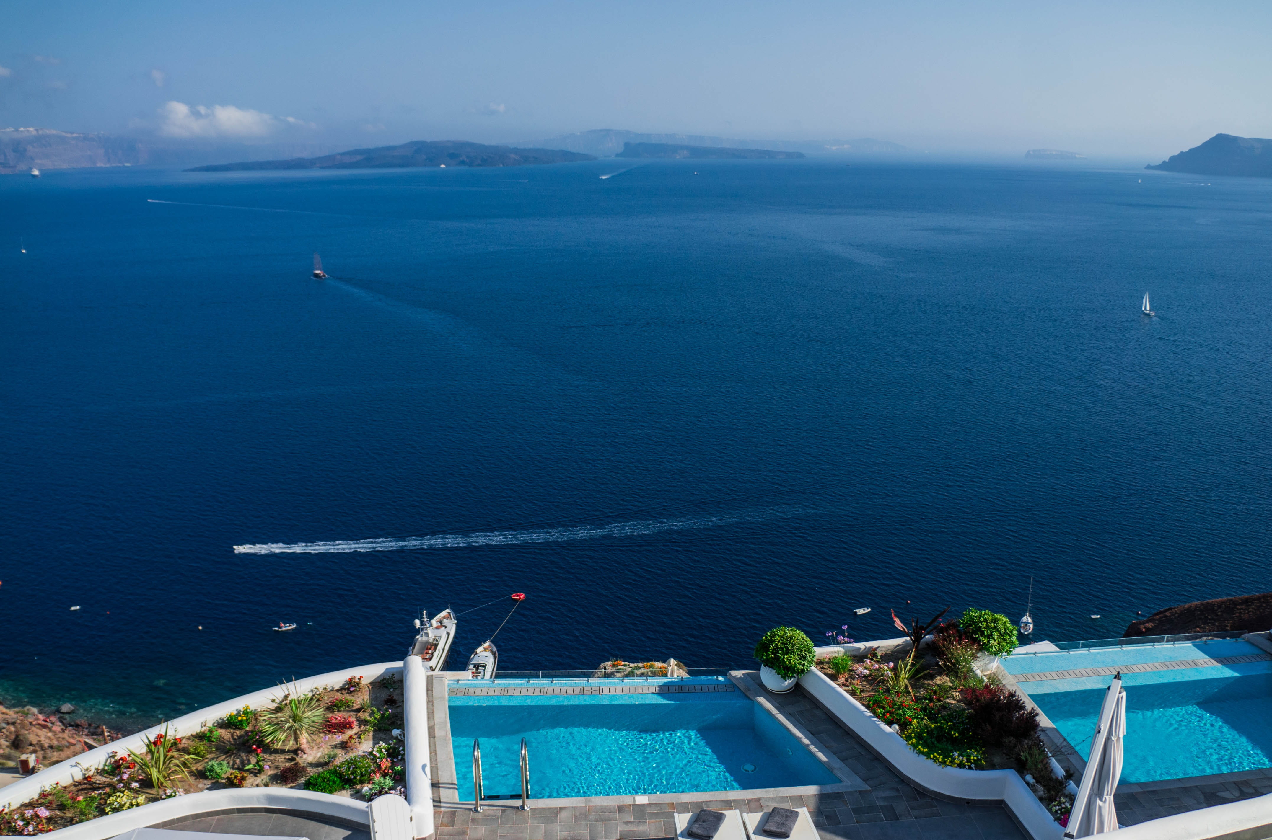 transportation, europe, pools, architecture, water, mediterranean, Oia, travel, land, sea, building, island, landscape, 4K, outdoors, resort, building exterior, HD Wallpaper