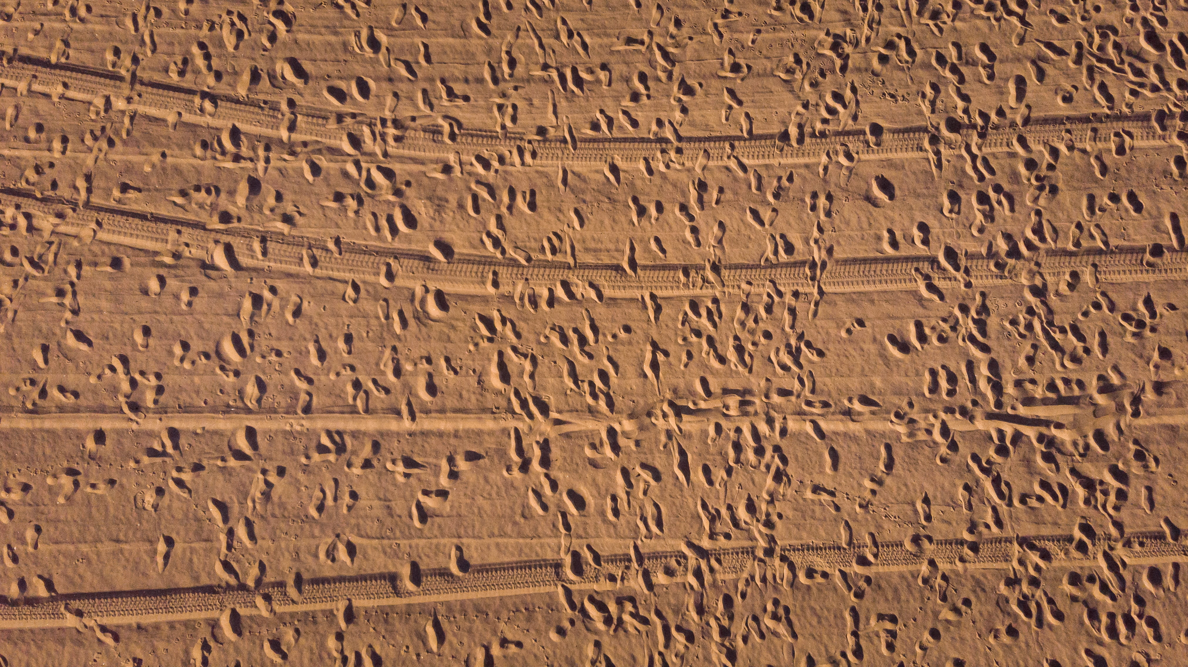 surface, 4K, textured effect, water, full frame, architecture, craft, built structure, blue, city, peninsula, arid climate, sky, the past, brown, tourism, HD Wallpaper