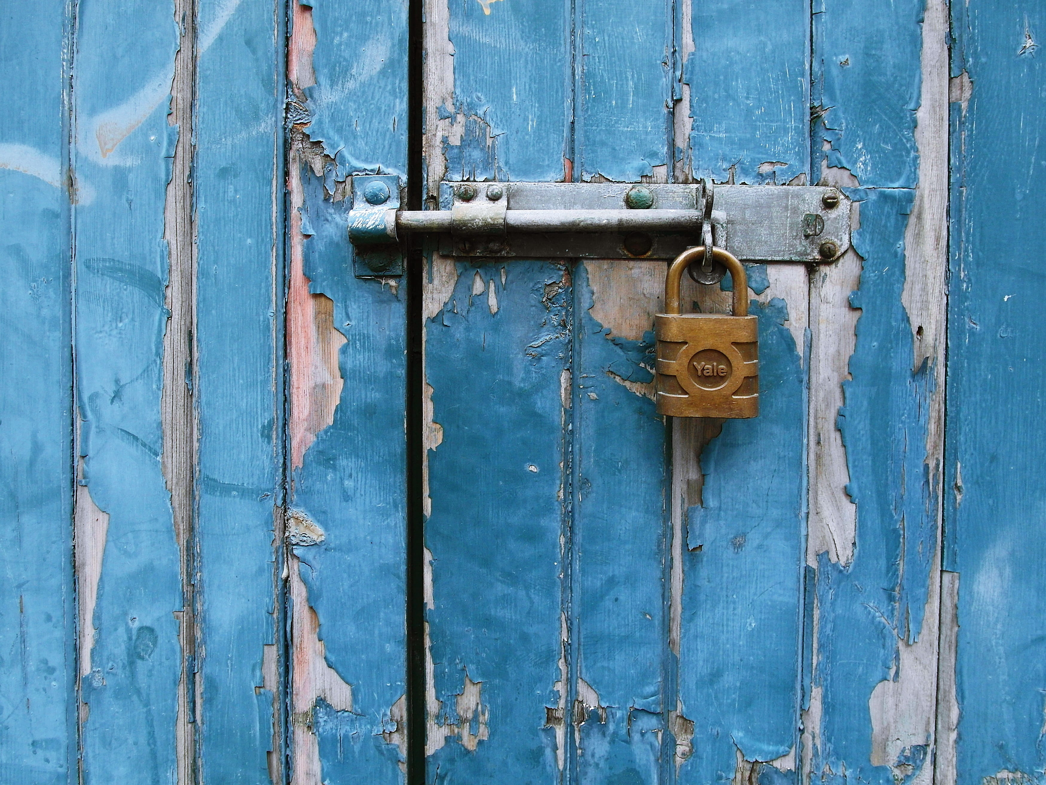 2K, clothing, backgrounds, full frame, shoe, padlock, day, symbol, purple, apparel, text, hole, security, plant, door, rust, wood - material, combination lock, HD Wallpaper
