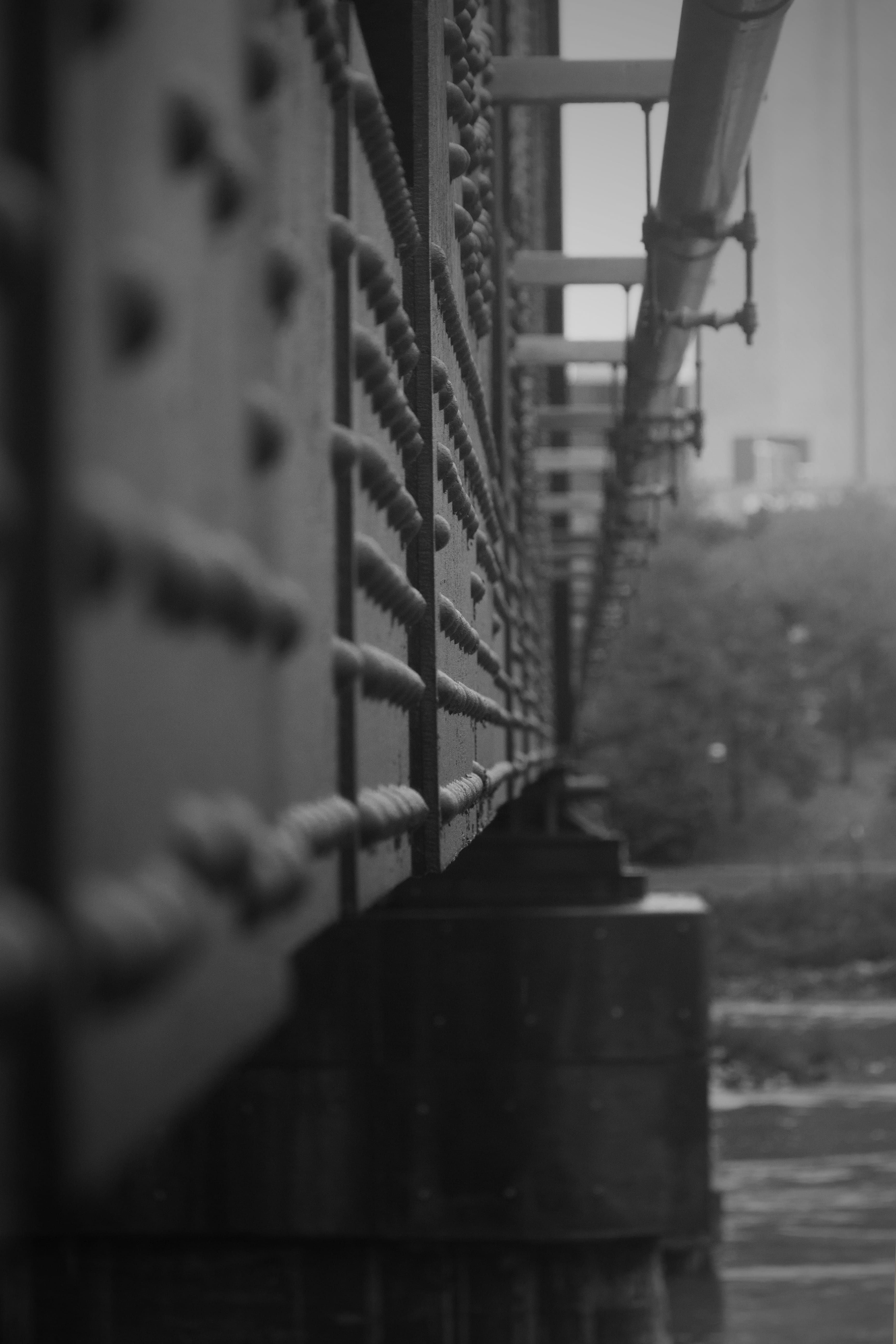 wire, apparel, barbed wire, sphere, clothing, railing, close-up, arbour, day, knot, one person, lock, garden, safety, rust, in a row, chain, selective focus, Phone HD Wallpaper