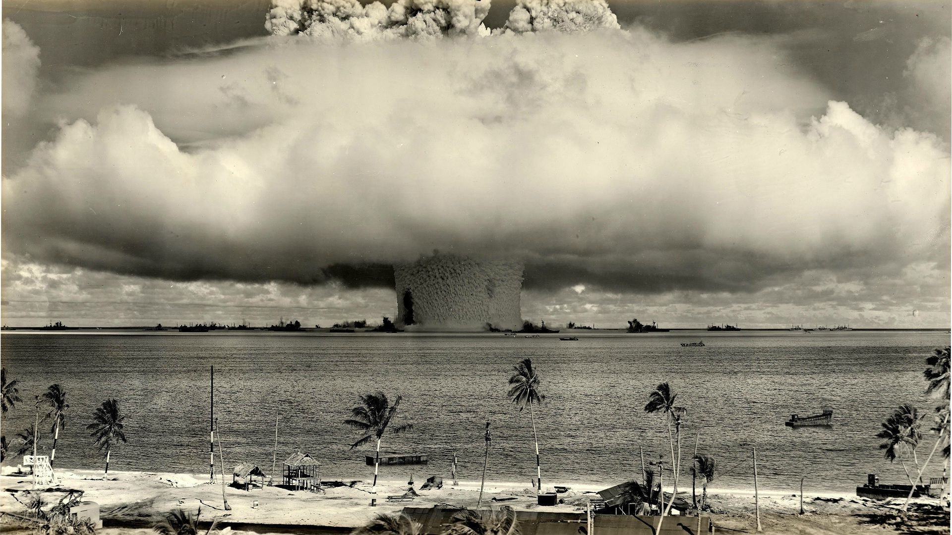 Bomb, bombs, sea, Hydrogen bomb, Atomic Bomb, 1080P, HD Wallpaper