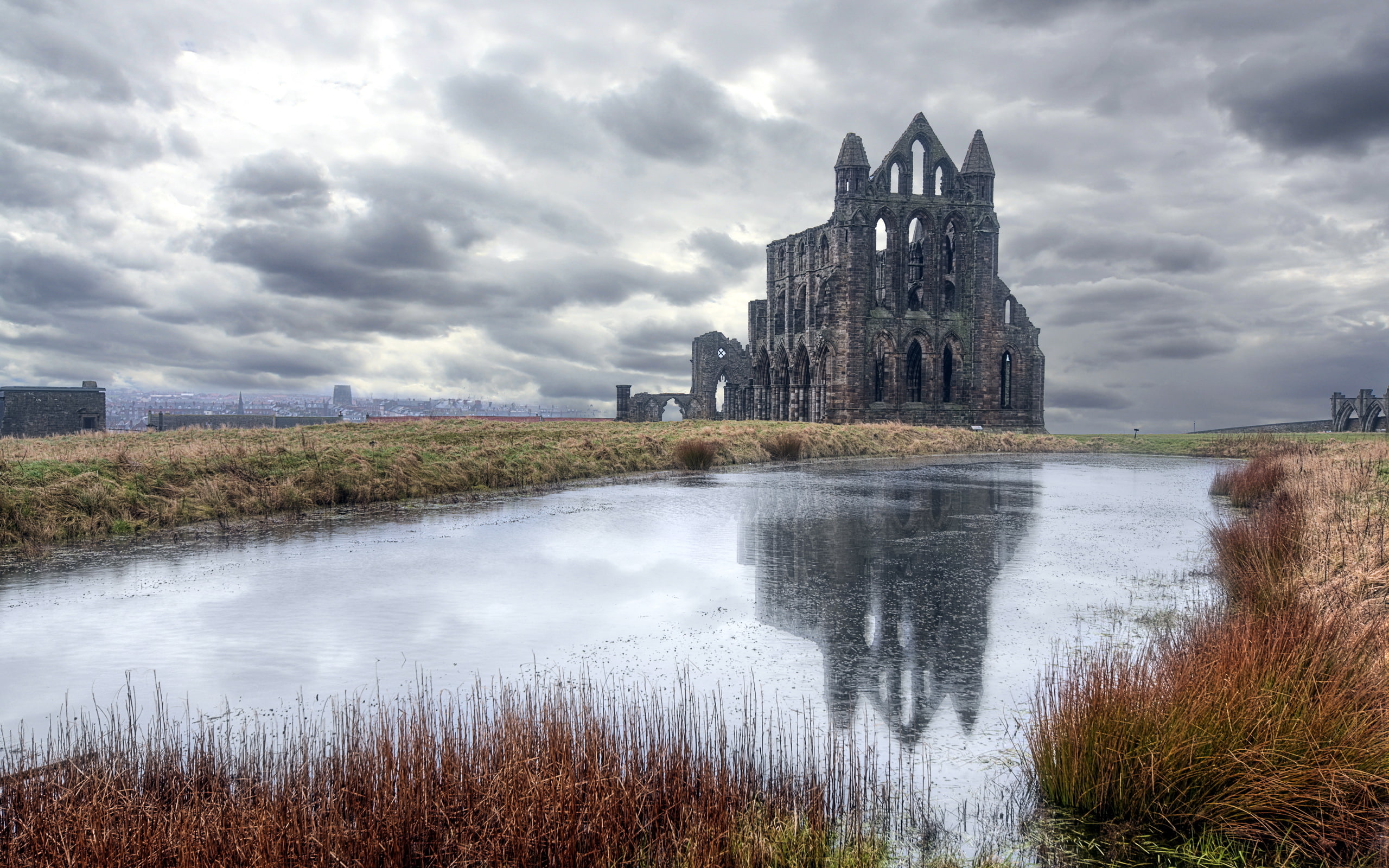 lake, castle, Whitby, England, 2K, HD Wallpaper