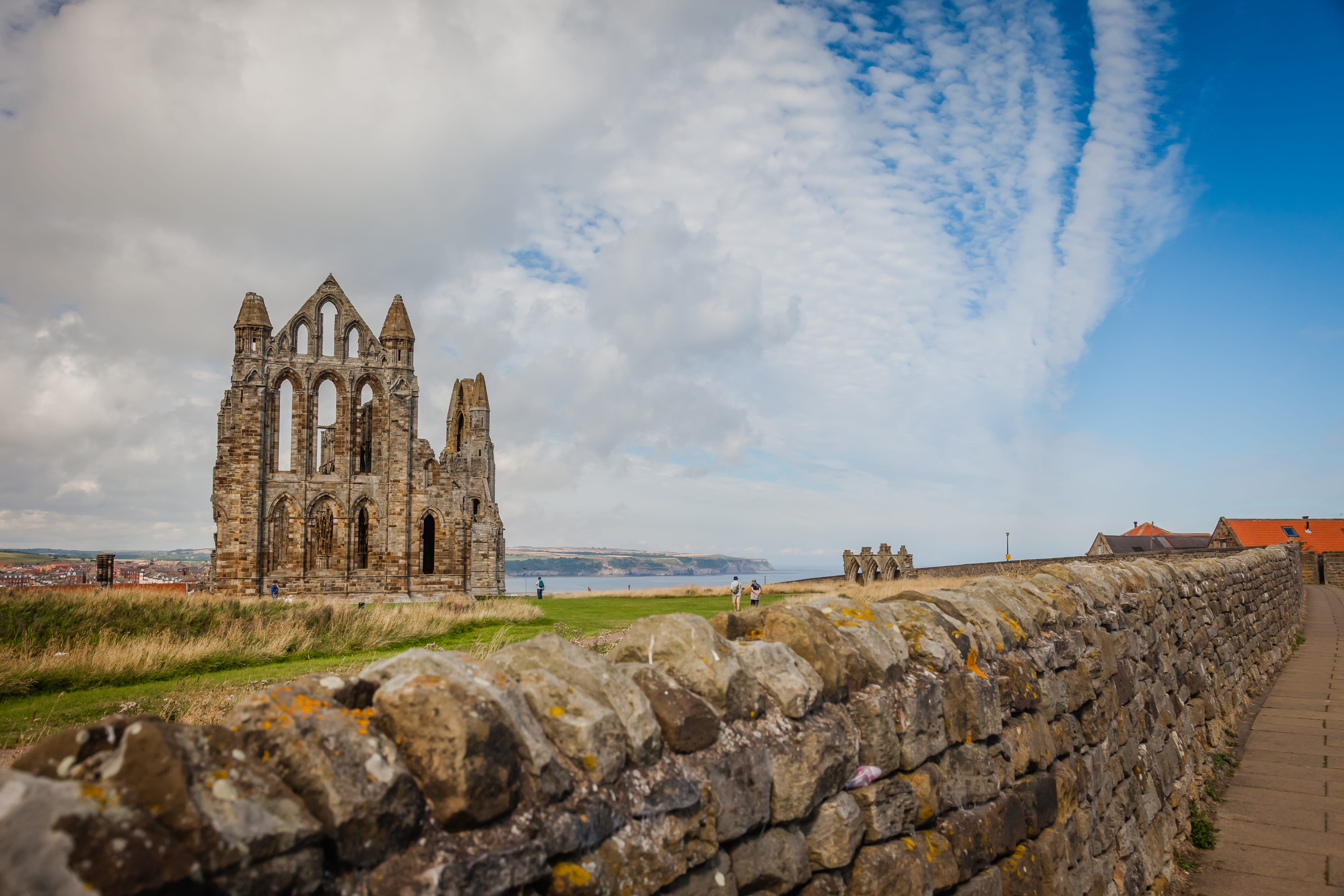 sky, 5K, cloud - sky, scenic, ancient civilization, outdoors, whitby, built structure, church, stone wall, nature, solid, religion, building, architecture, HD Wallpaper