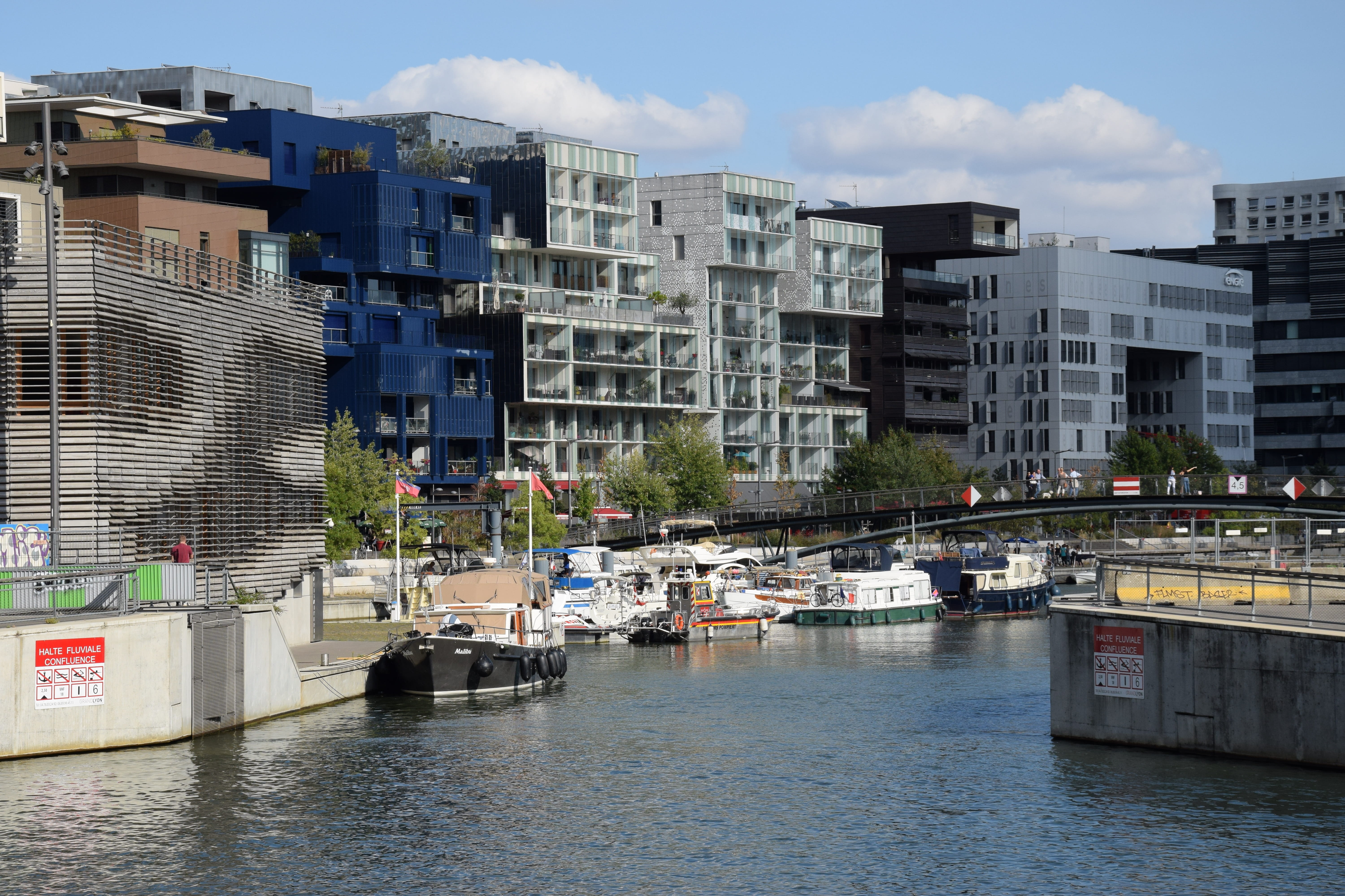 nature, urban landscape, lyon, river, passenger craft, water, building exterior, cloud - sky, confluence, built structure, city, day, outdoors, residential district, HD Wallpaper