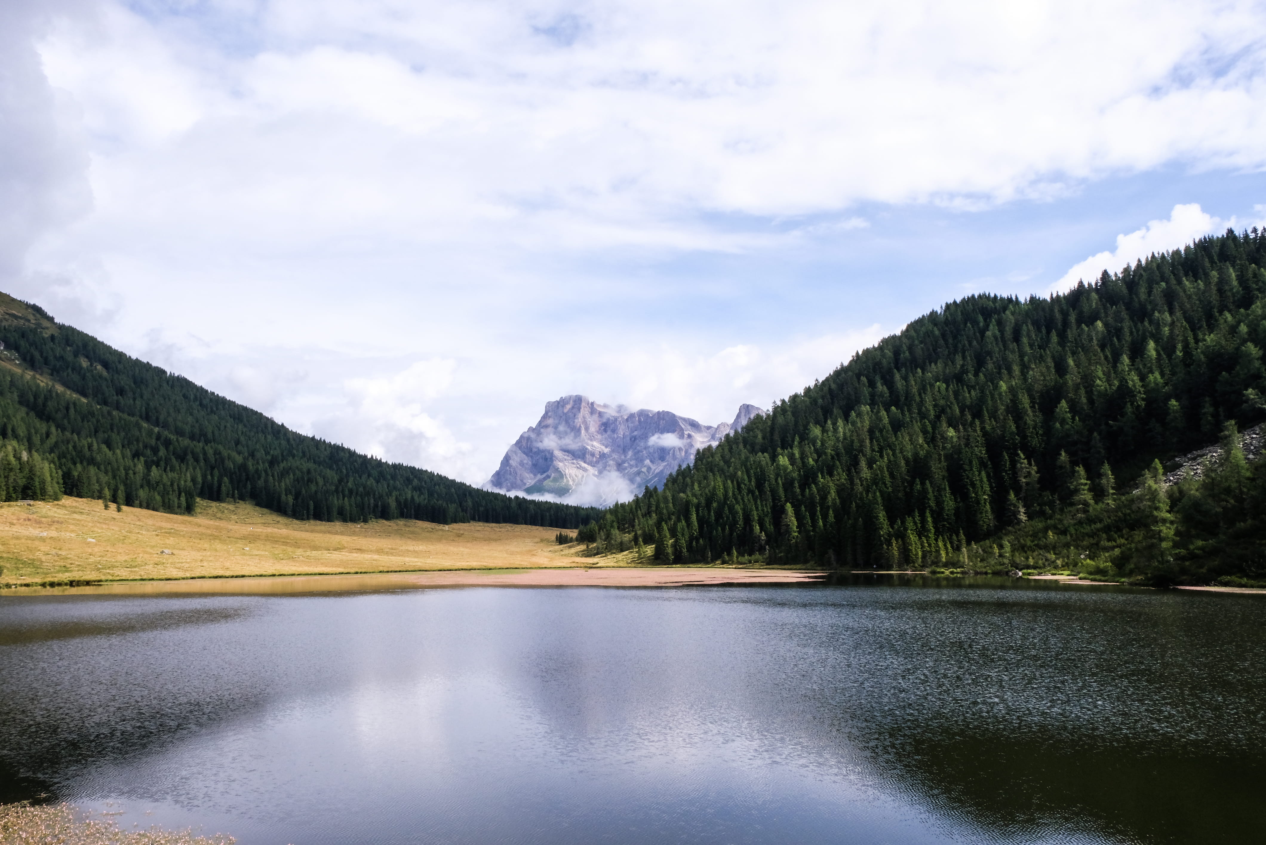 mountain range, flora, non-urban scene, body, beauty in nature, idyllic, forest, mountain lake, no people, blue water, mountai nlake, lake, tranquility, HD Wallpaper