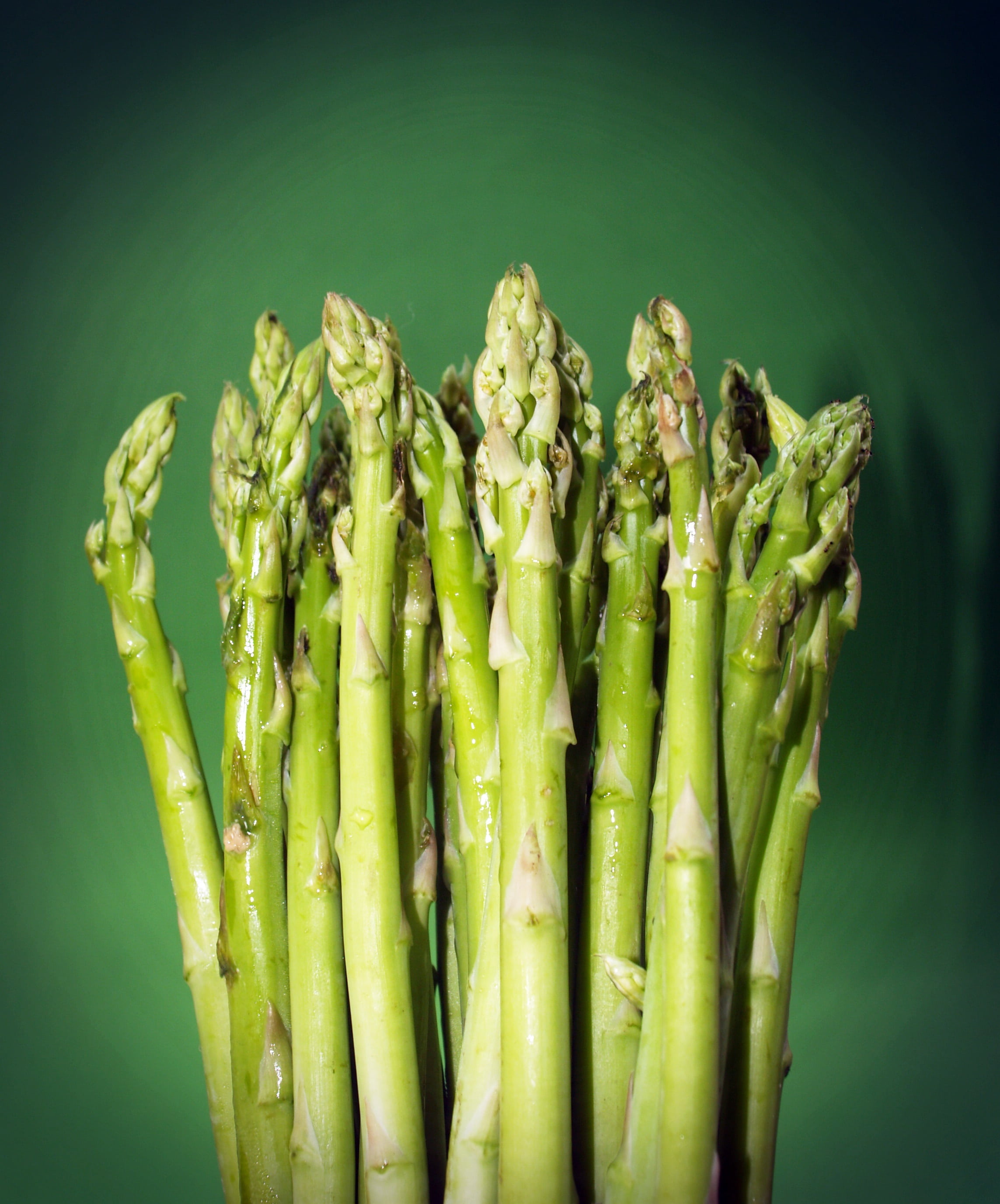 bow, delicious, cooking, colored background, health, new, nutrition, produce, nature, green color, wooden, asparagus, wellbeing, cook, food, healthy, cuisine, Phone HD Wallpaper