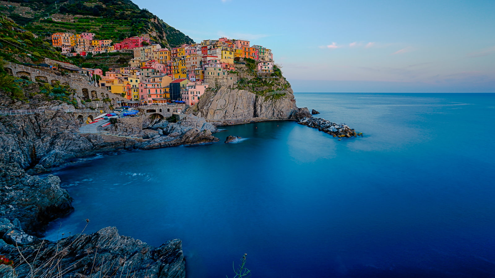cliff, ocean, rocks, 720P, hd, nature, coast, stones, buildings, HD Wallpaper
