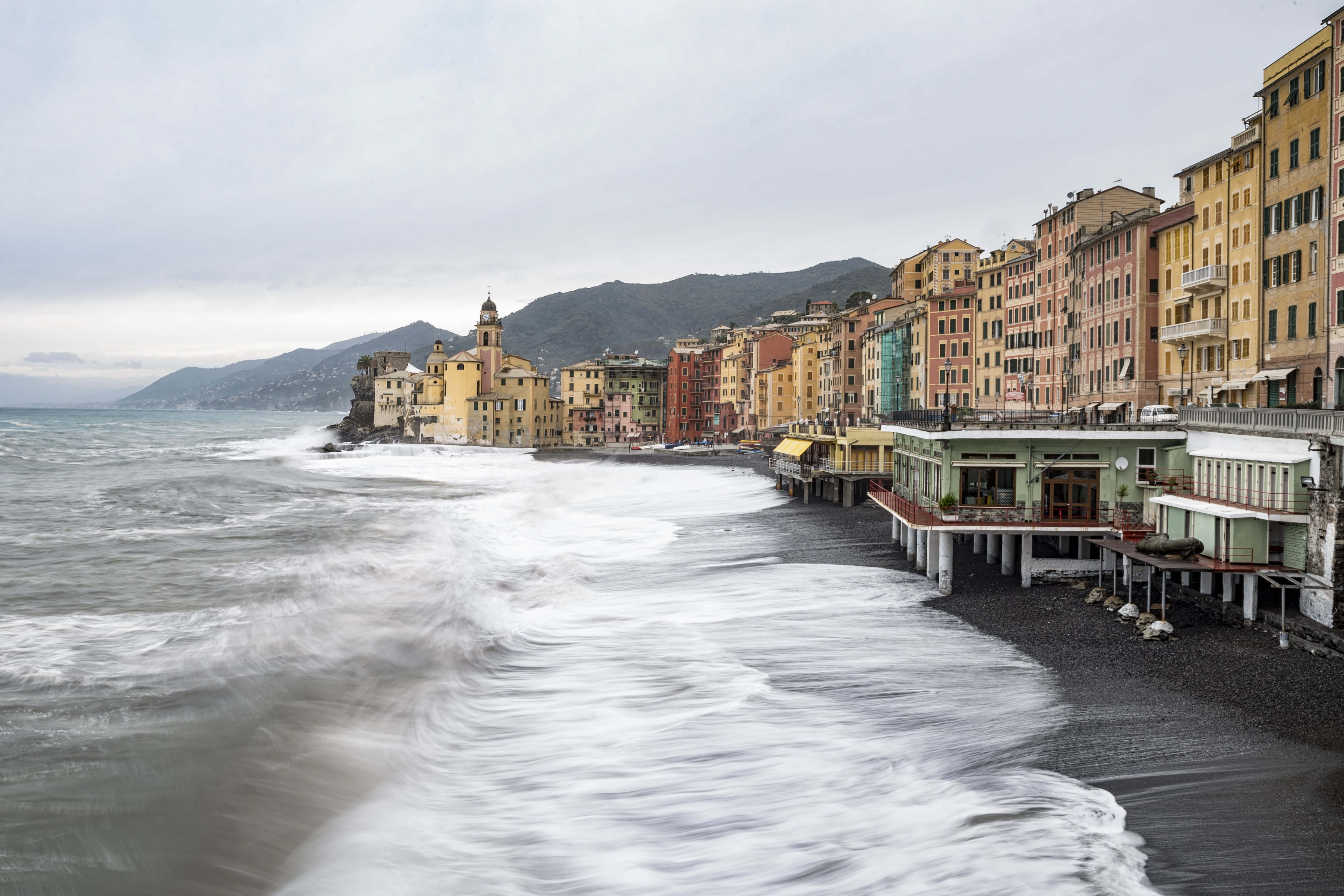 sea, Camogli, travel, Italy, 4K, shore, basilica, Liguria, beach, HD Wallpaper