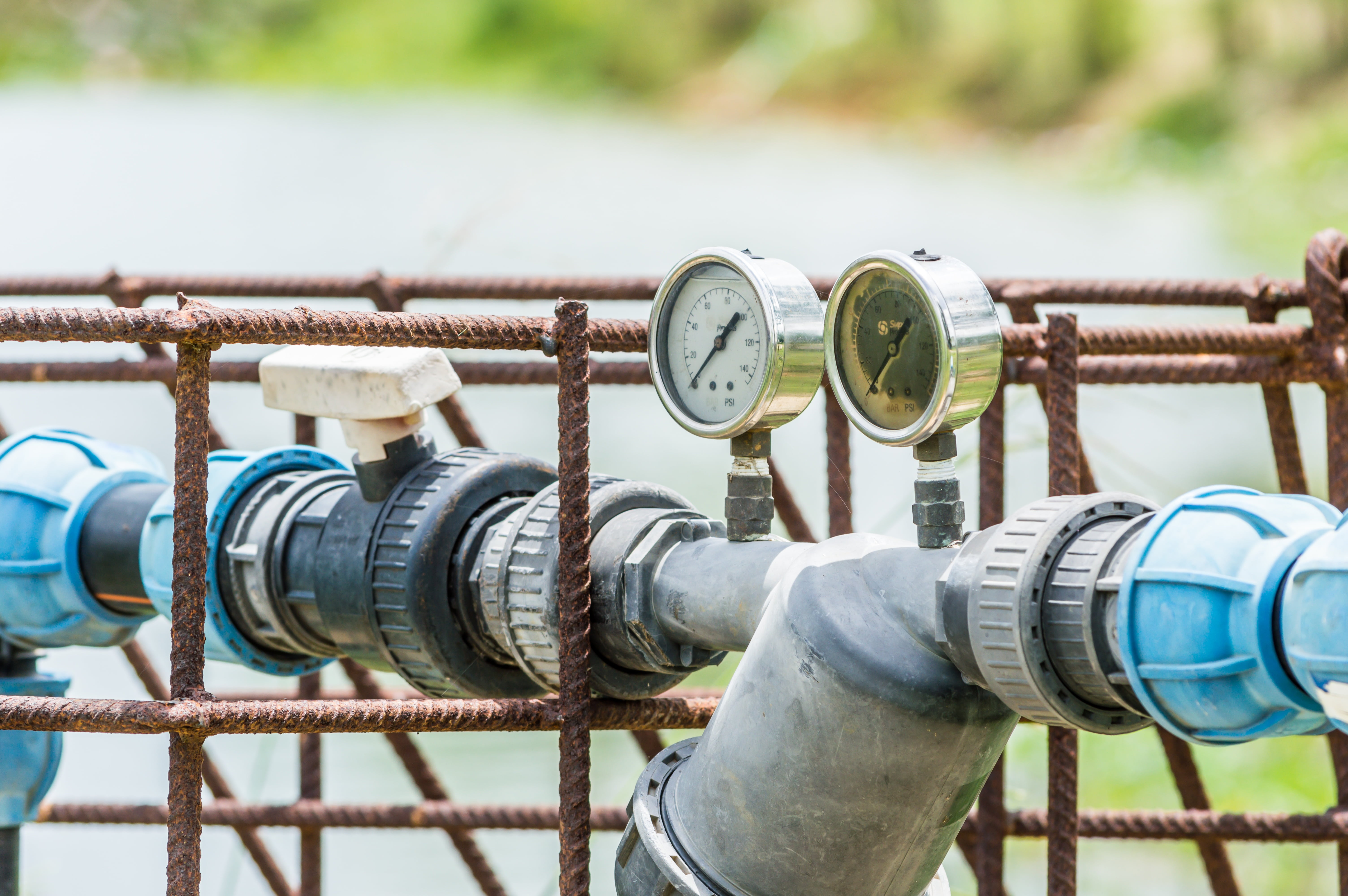 garden, control, day, pump, technology, farming, gauge, old, water, farm, valve, strength, nature, outdoor, dry, 5K, focus on foreground, africa, pipe - tube, HD Wallpaper