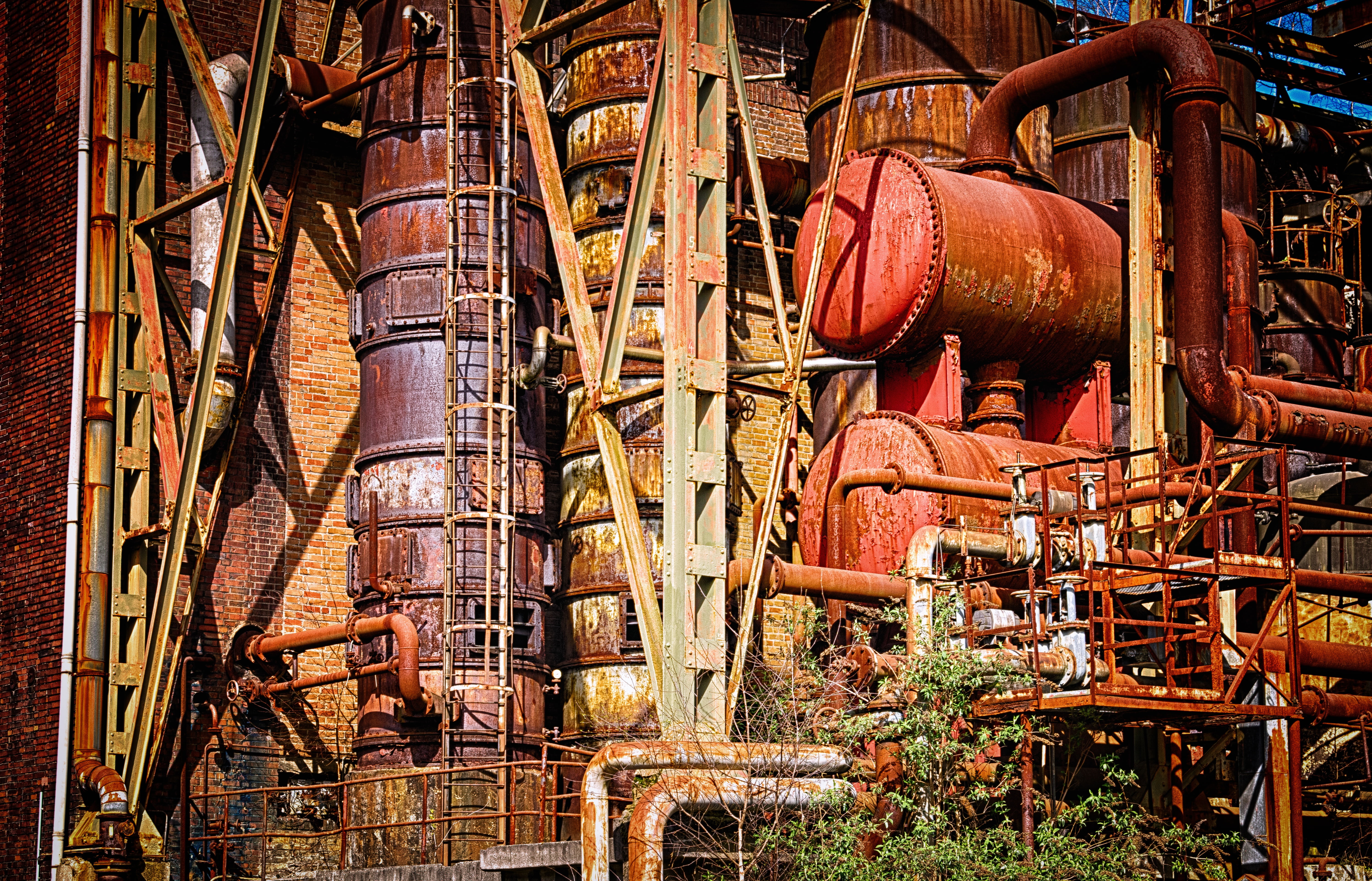 industry, rusted, lost places, weathered, day, manufacturing equipment, leave, attached, building, red, industrial plant, tanks, boiler, the past, ruin, HD Wallpaper