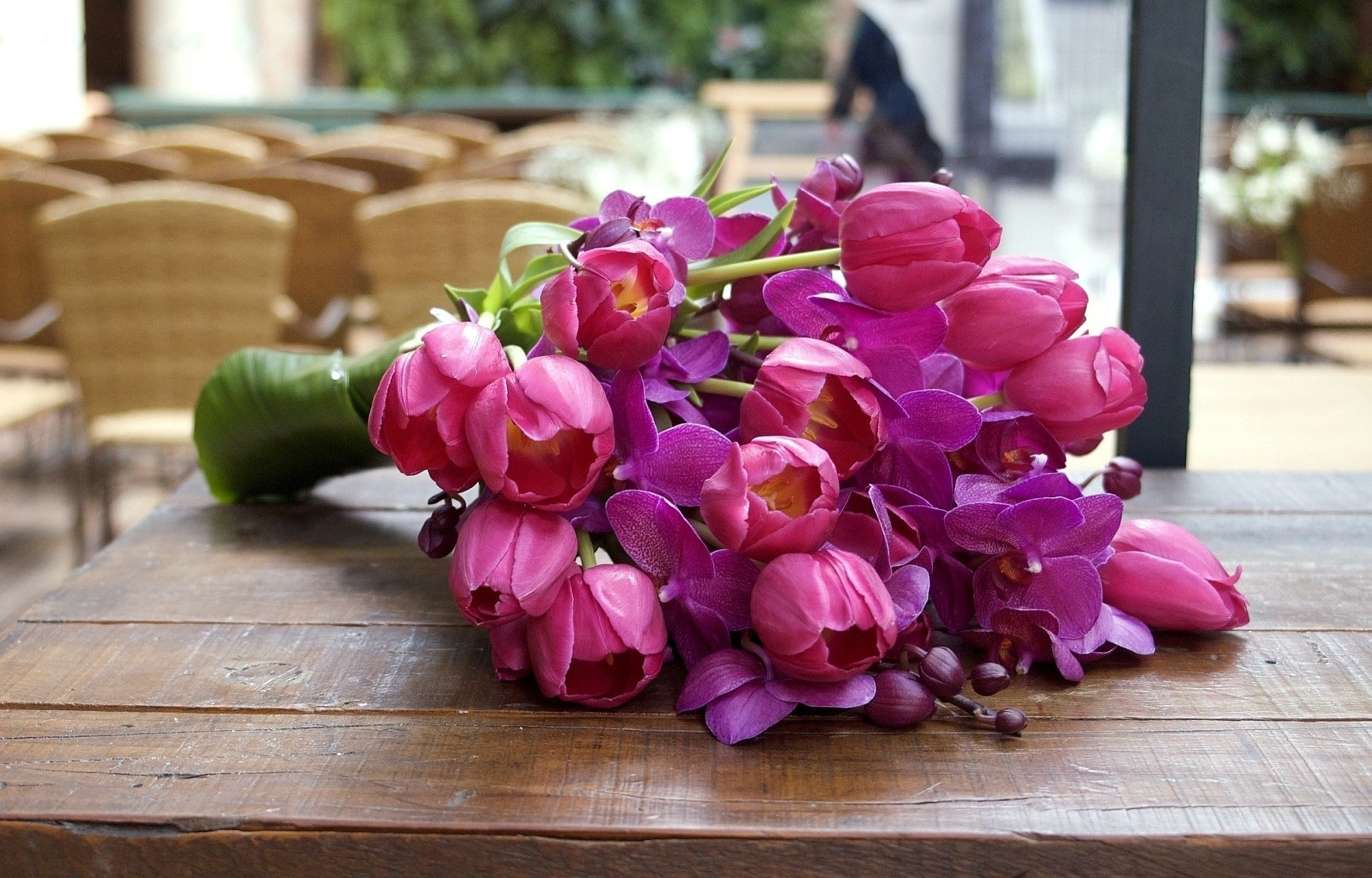 flower arrangement, tulip, tulips, outdoors, gift, purple, focus on foreground, plant, springtime, decoration, softness, multi Colored, inflorescence, romance, HD Wallpaper