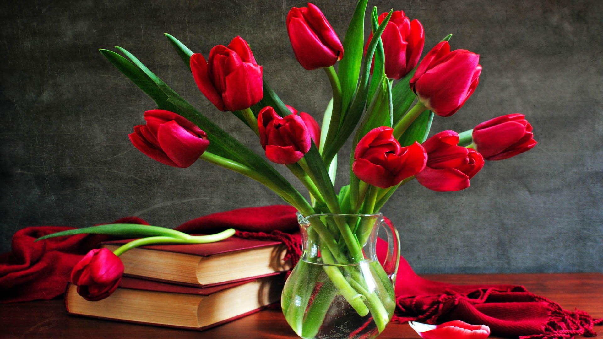 close-up, bouquet, tulip, flower arrangement, retro Styled, no People, valentines Day - Holiday, yellow, bunch, bunch of flowers, rustic, softness, plant, HD Wallpaper