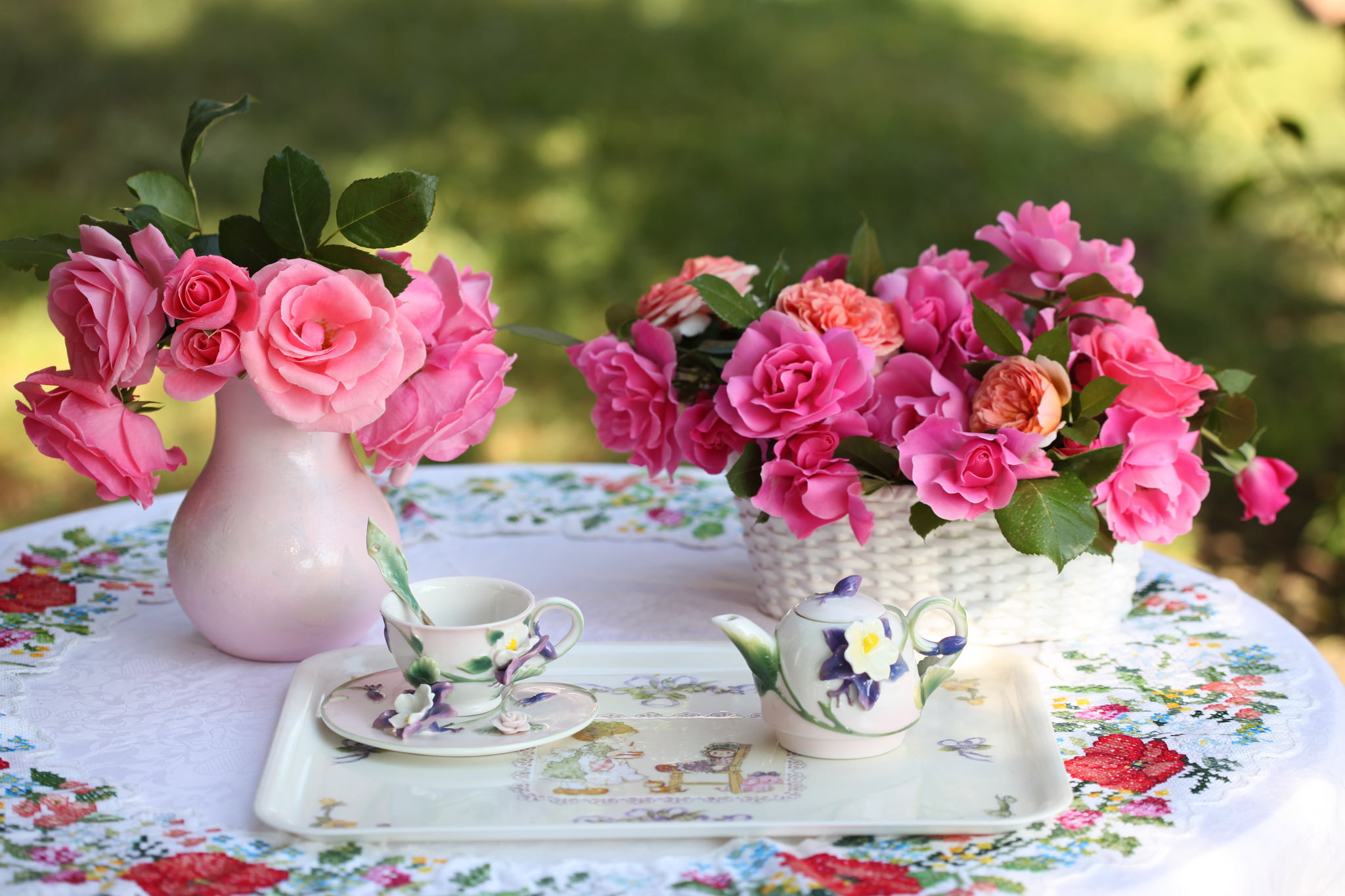 rose, kettle, pink, tea, flower arrangement, centerpiece, rose - flower, 1080P, petal, plant, freshness, roses, bunch of flowers, table, white, purple, HD Wallpaper