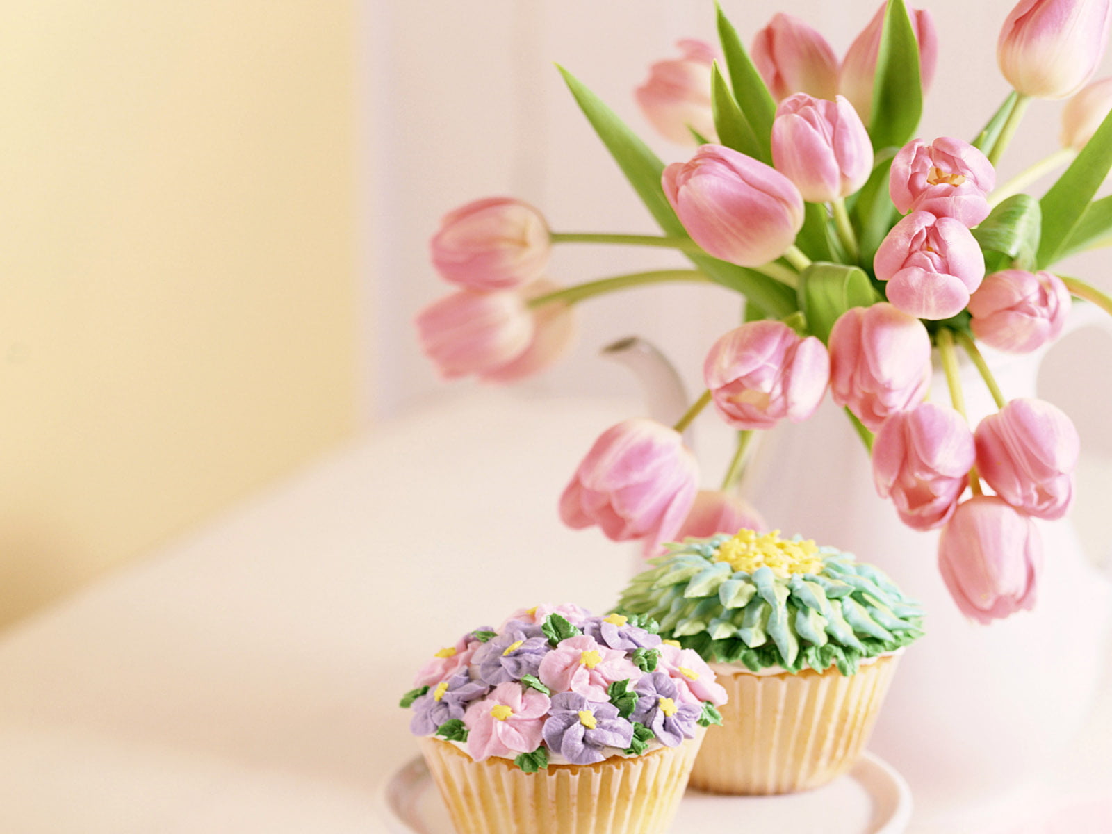 easter, pink Color, flowering plant, gift, indoors, pastel Colored, 720P, focus on foreground, flower head, flower, vase, decoration, beauty in nature, HD Wallpaper