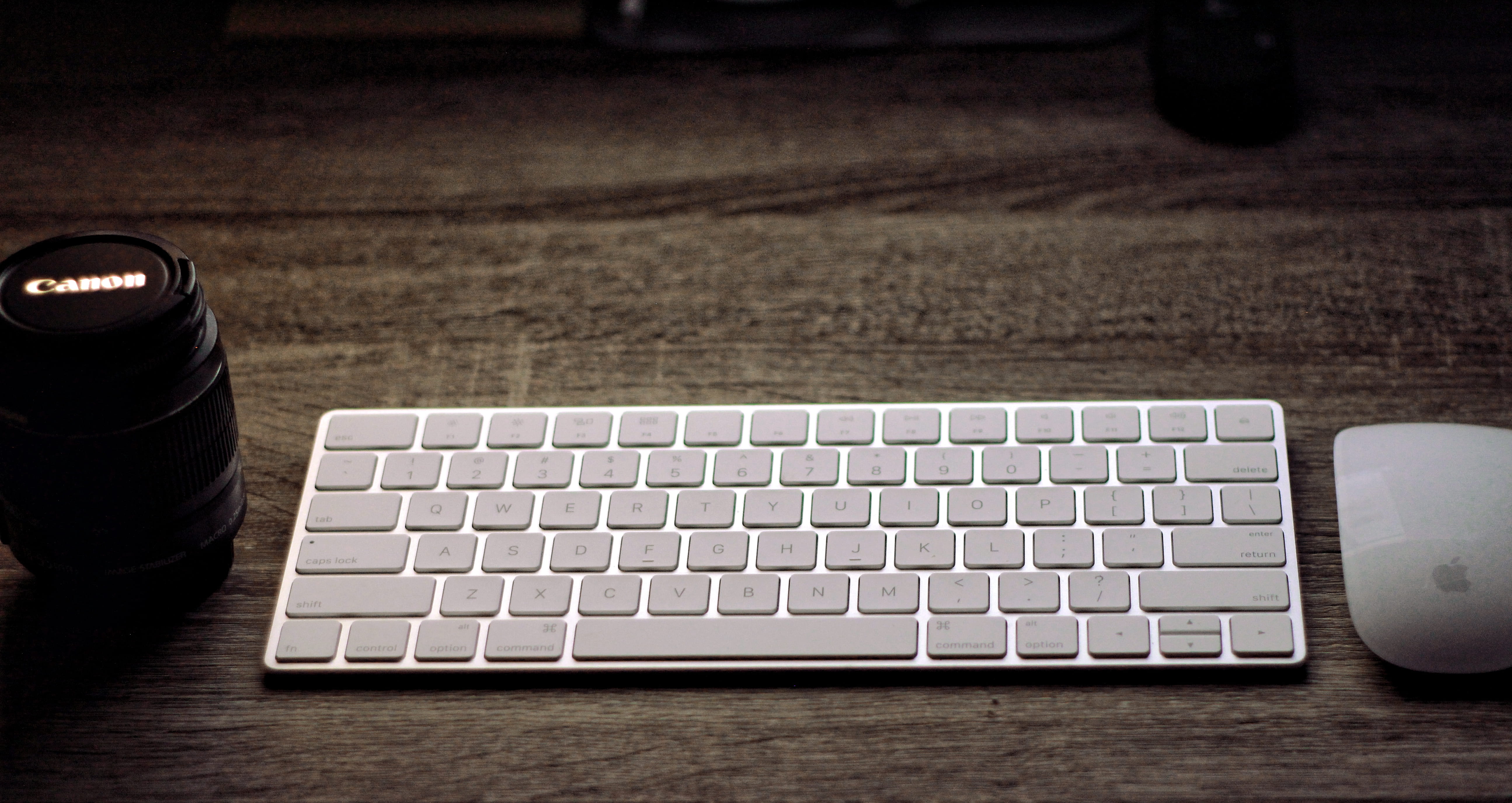 computer, computer equipment, number, focus on foreground, connection, workspace, board game, technology, wood - material, game, computer keyboard, wireless technology, HD Wallpaper