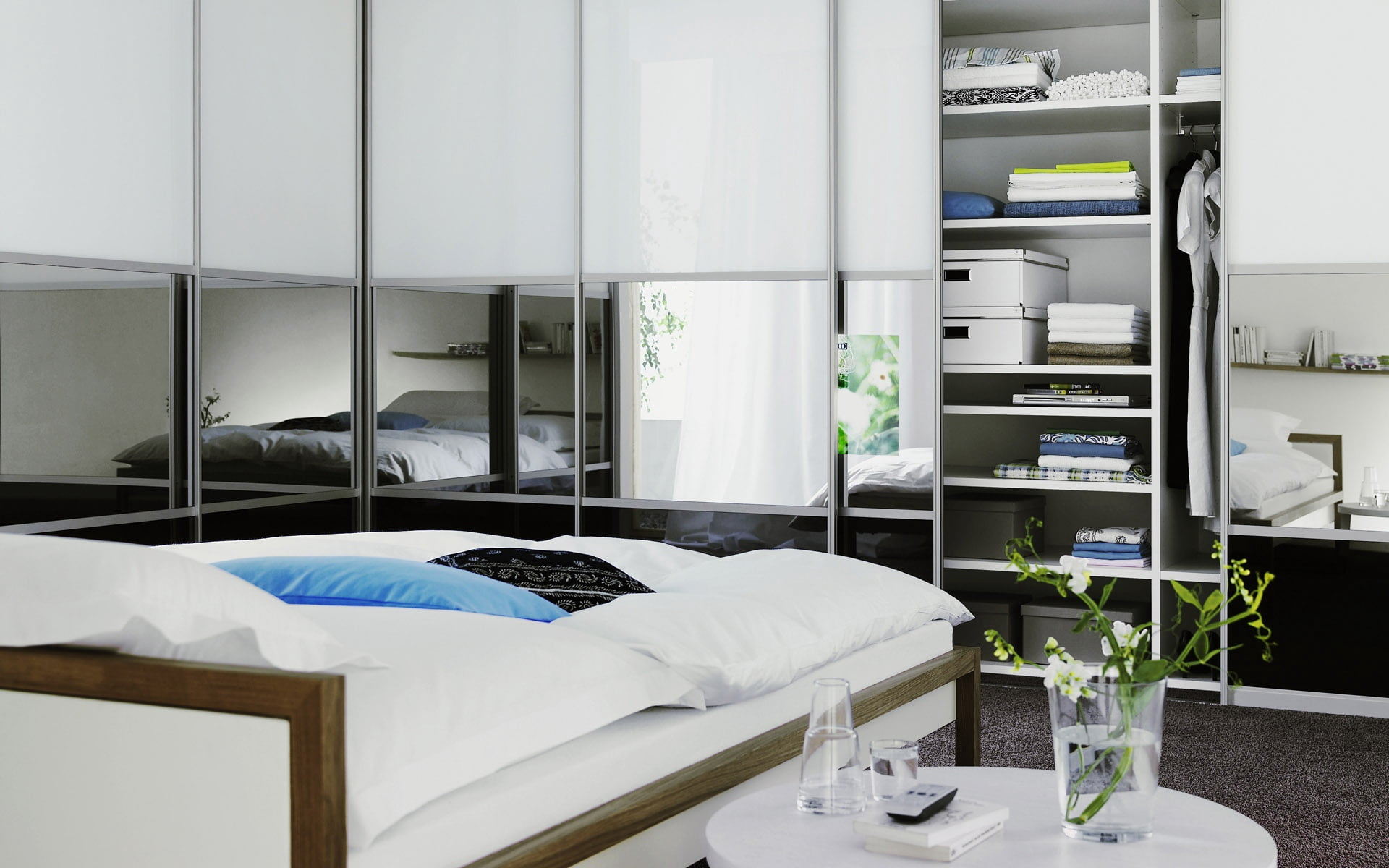 relaxation, bed, day, bedding, indoors, neat, bedroom, table, interior, chair, empty, luxury, no people, absence, tidy room, closets, pillow, wooden, linen, HD Wallpaper
