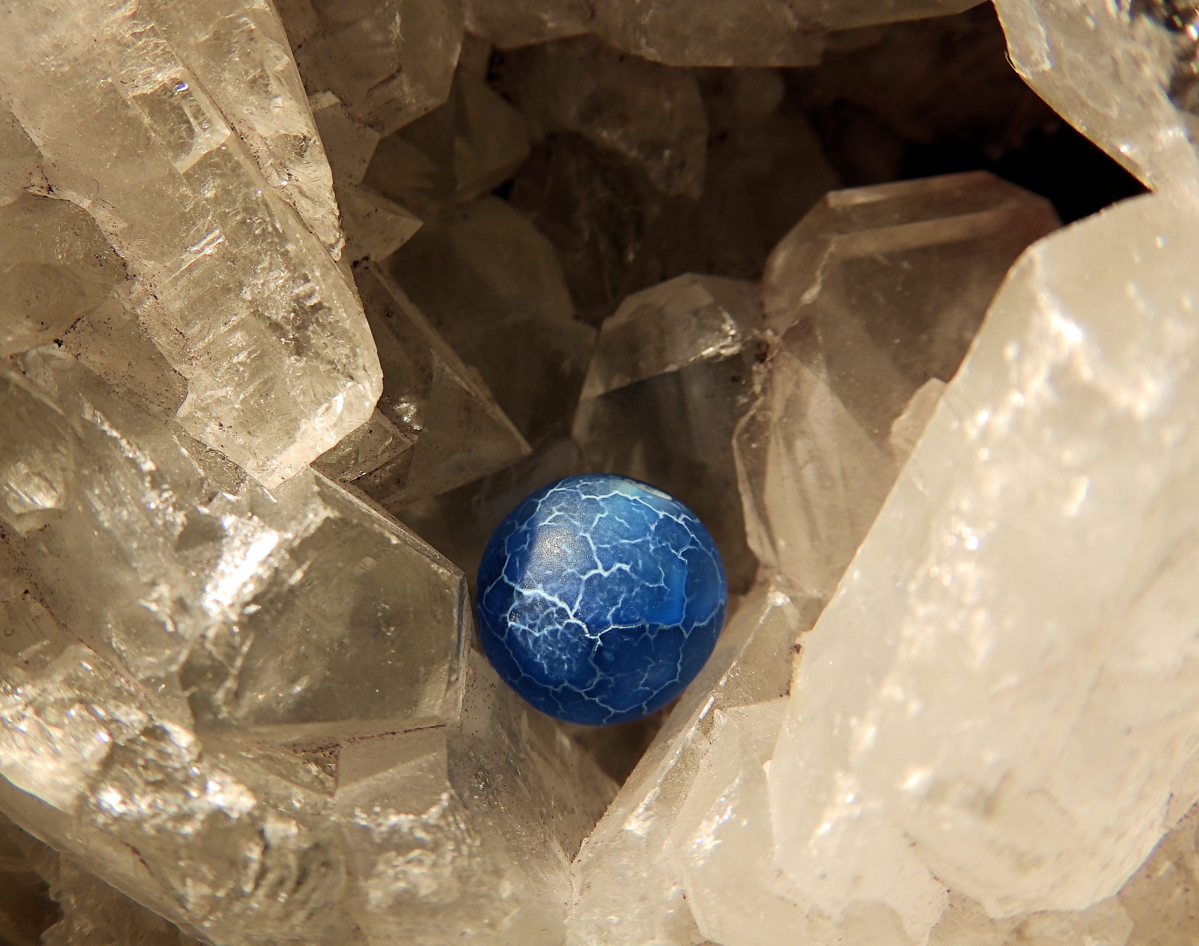 close-up, full frame, gemstone, rock - object, day, icicles, still life, shiny, stone - object, indoors, stone, agate etched, macro, agate, geology, rock, HD Wallpaper