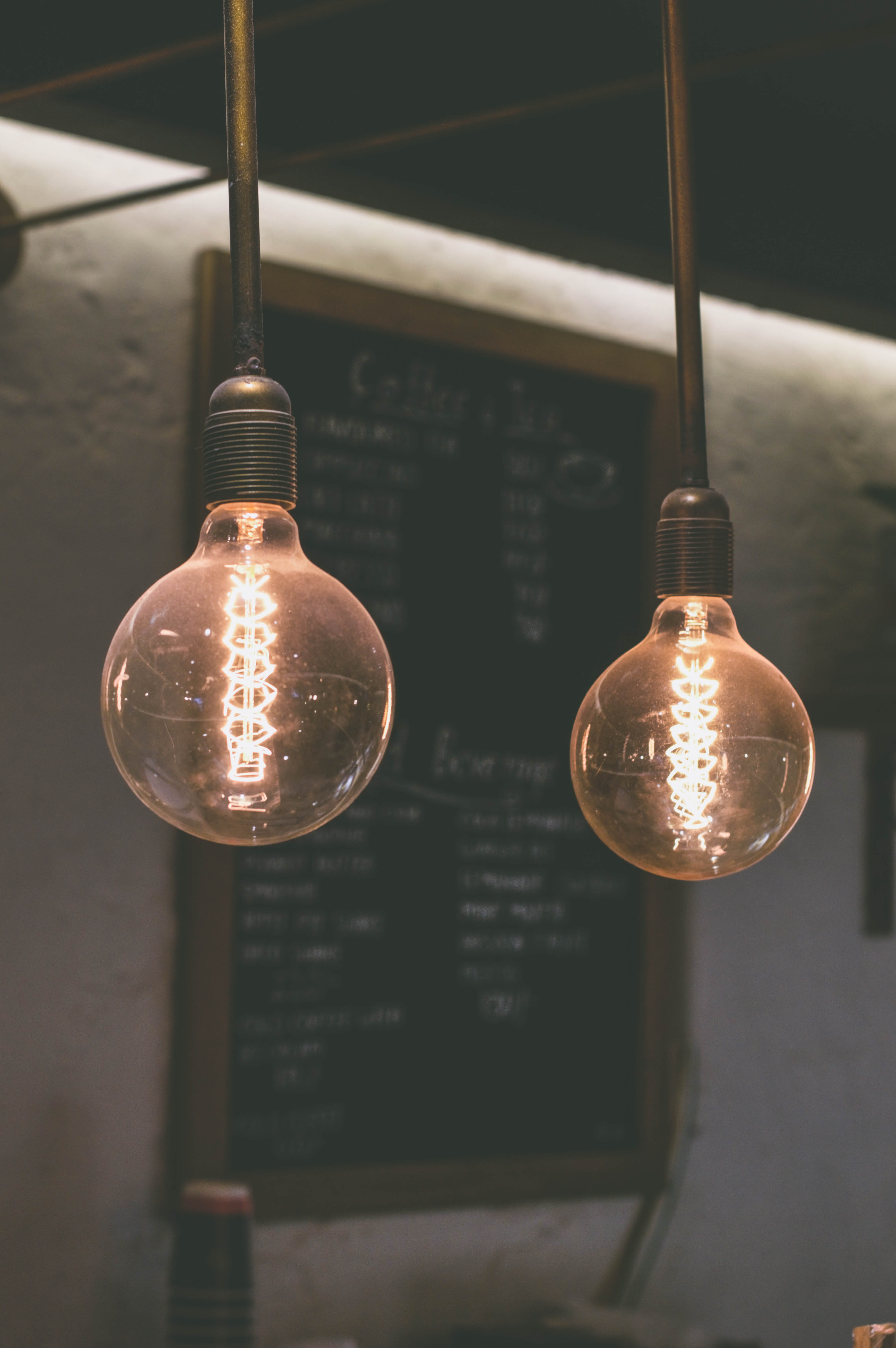 close-up, lighting equipment, metal, plug n play office, light, focus on foreground, electricity, indoors, office, india, technology, idea, hanging, electric light, Phone HD Wallpaper
