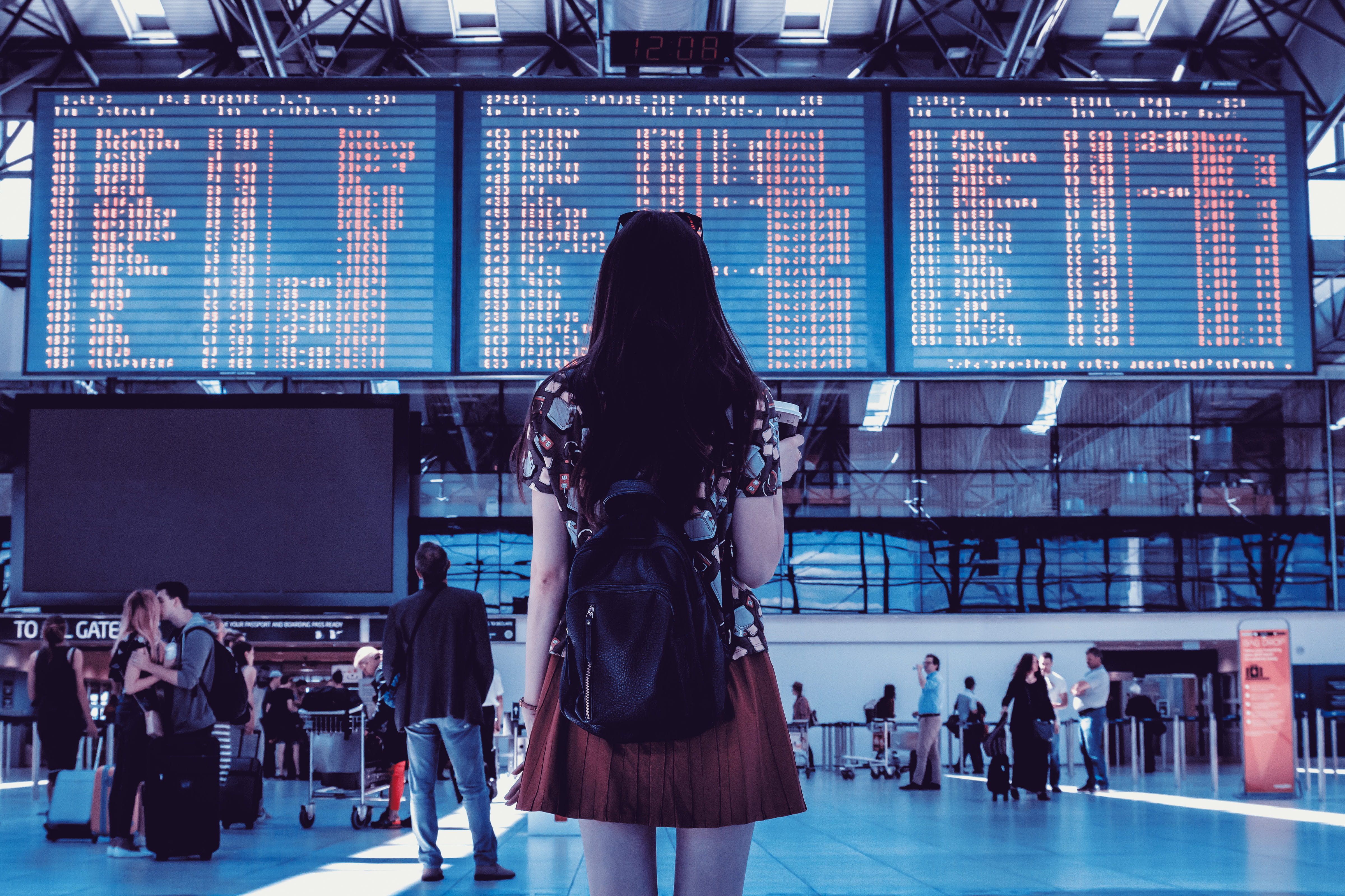 airport, business, architecture, people, travel, screen, flight, woman, 4K, standing, crowd, men, group of people, arrival, rear view, timetable, communication, HD Wallpaper