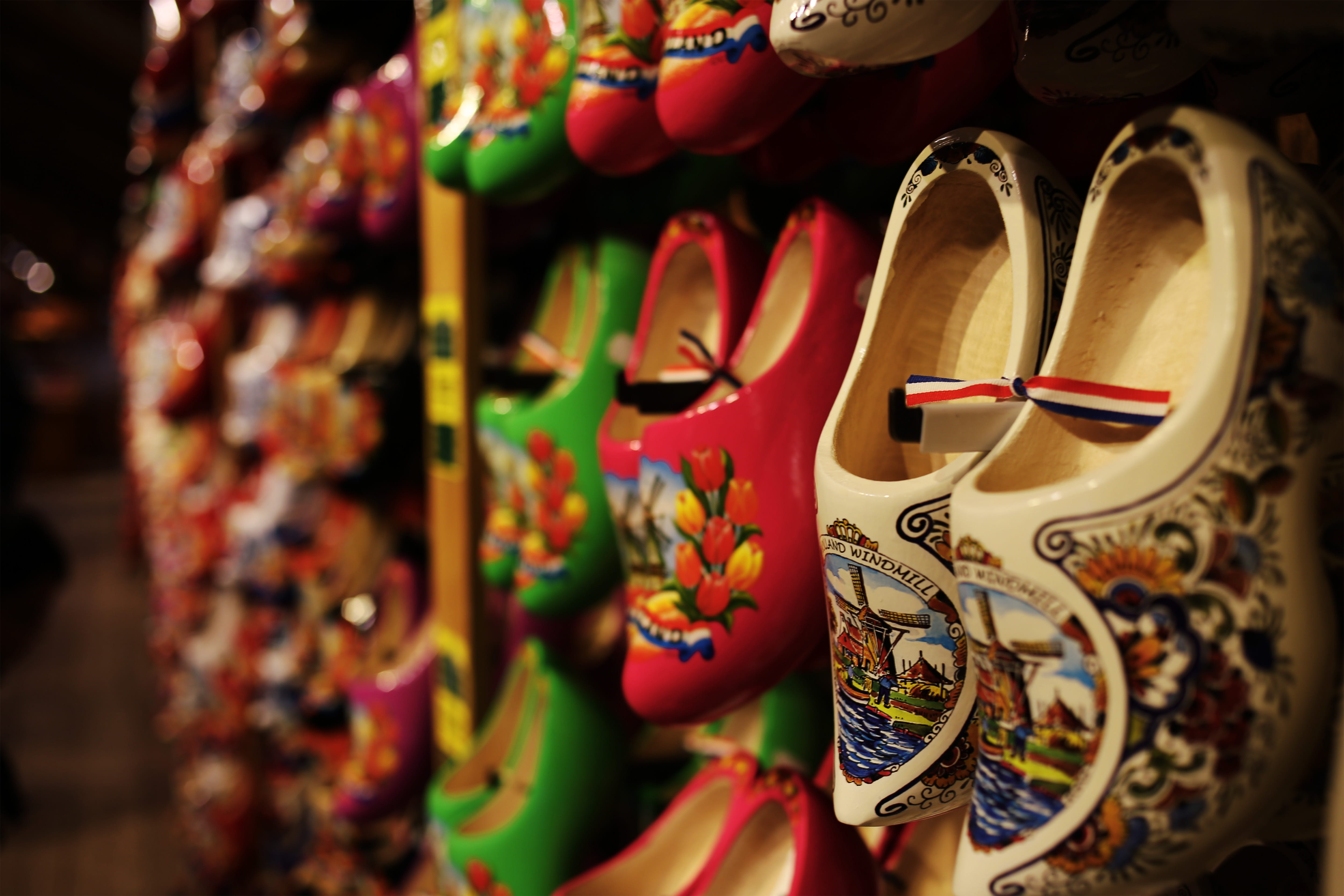 consumerism, for sale, netherlands, business, various, clogs, shoe, retail, sale, retail display, amsterdam, choice, variation, close-up, shopping, still life, HD Wallpaper