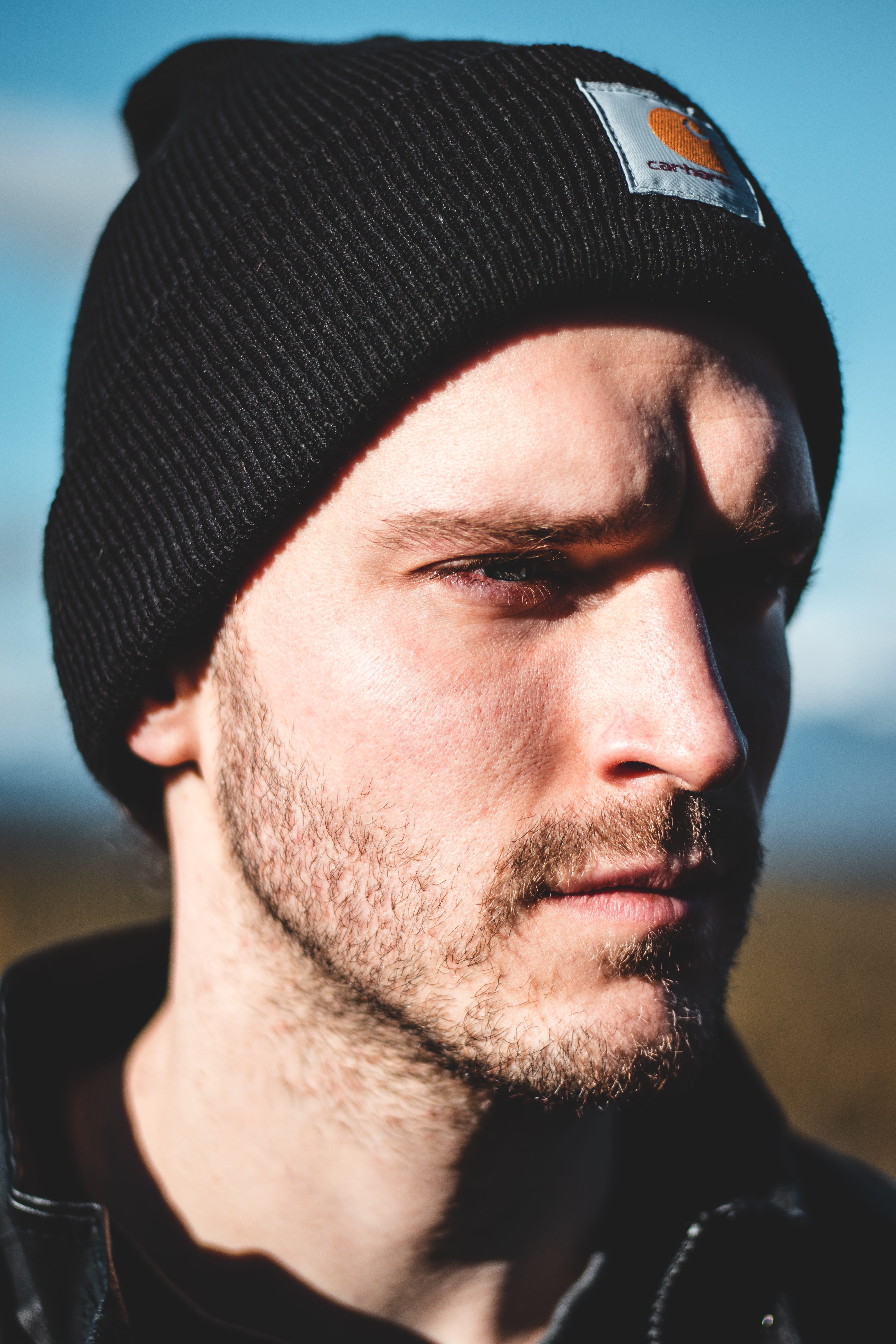 5K, cap, camera lens, portrait, swimming cap, wearing, beard, ear, facial hair, carhartt, one person, leisure activity, face, apparel, hat, mid adult, Phone HD Wallpaper