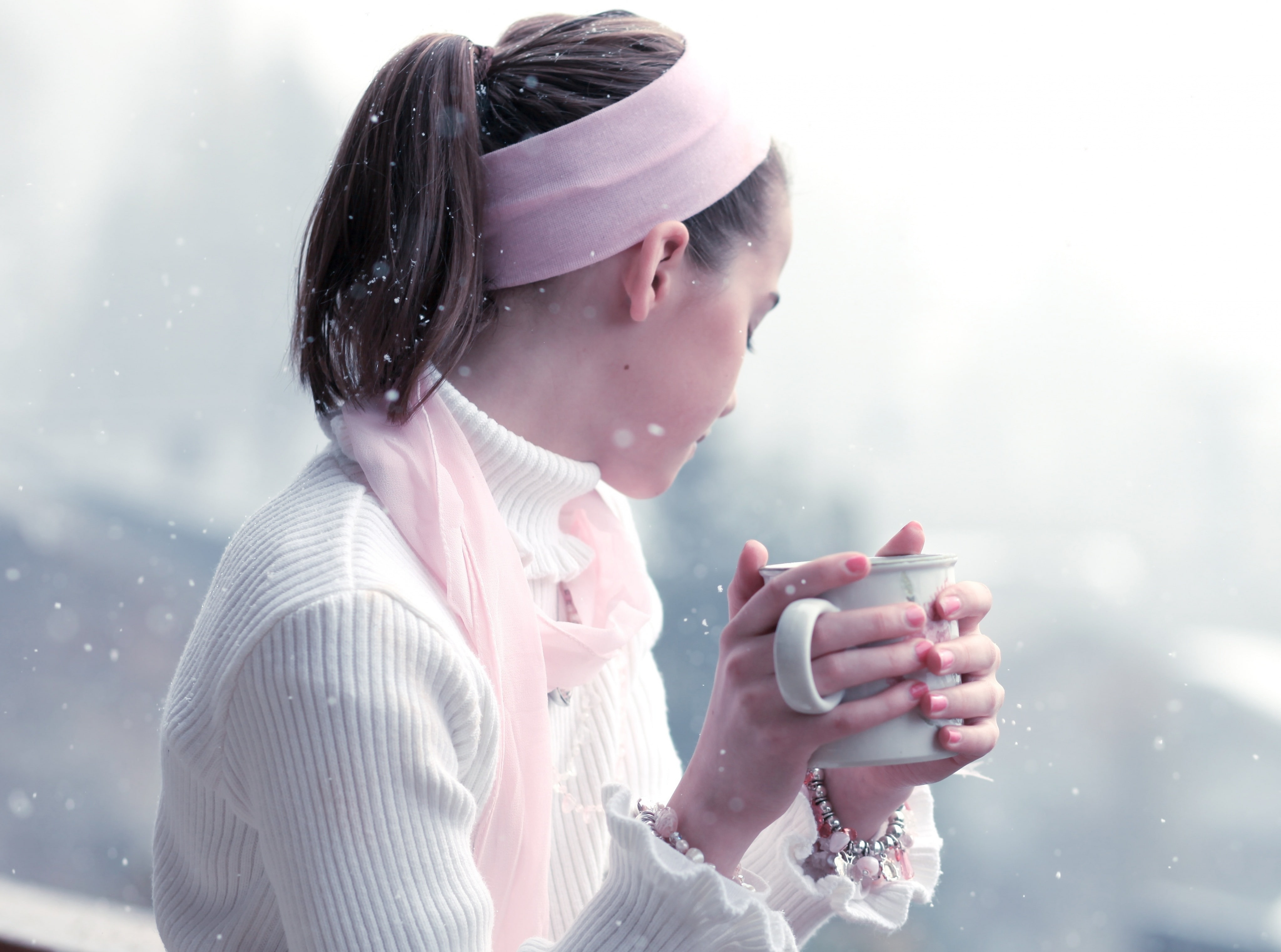 cold temperature, sweatshirt, 4K, headshot, Girl, day, snow, side view, warm clothing, white, one person, looking, women, clothing, corduroy, turtleneck, HD Wallpaper