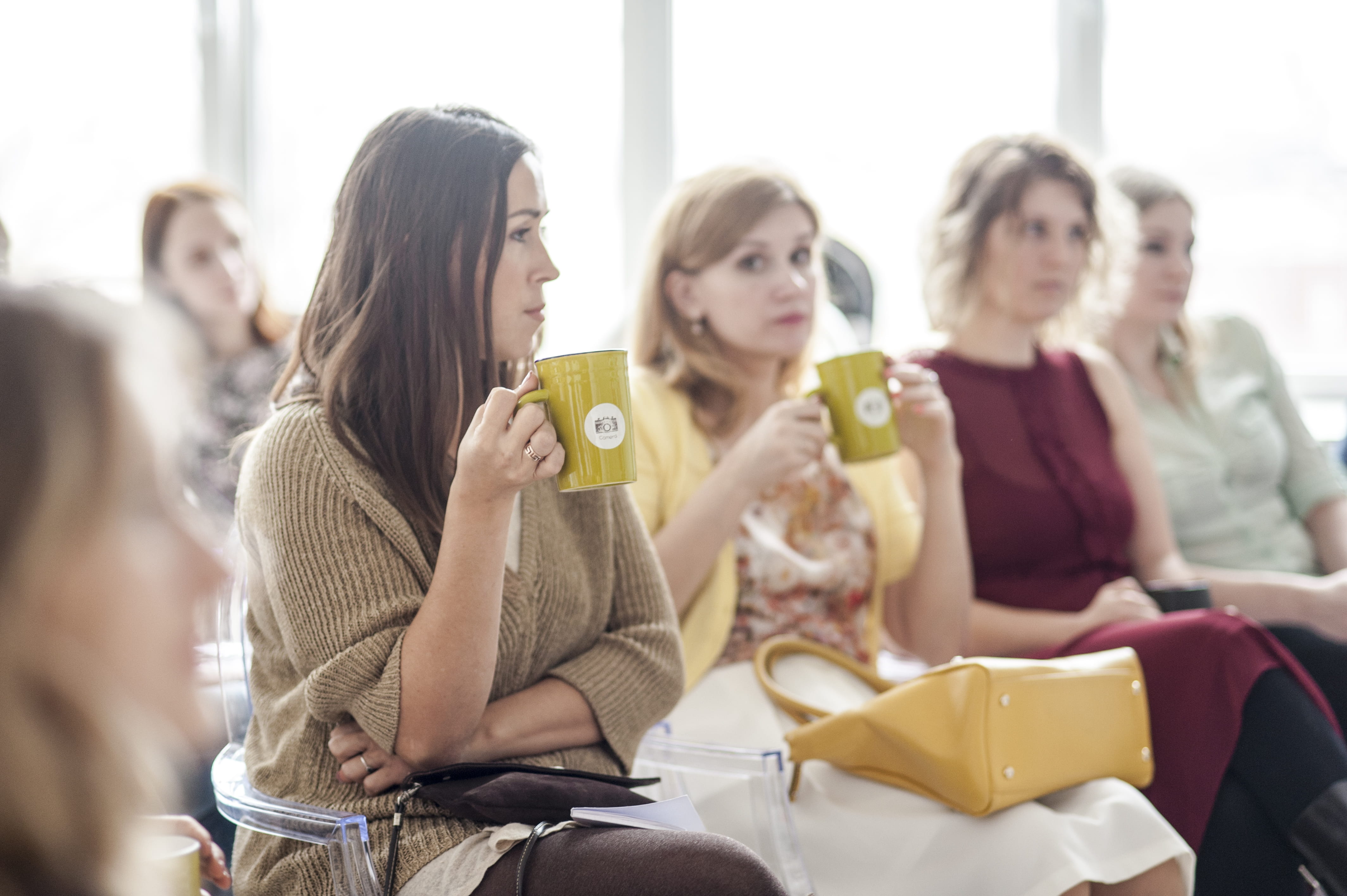 wearing, mug, food and drink, friendship, young women, woman, leisure activity, talking, corduroy, lifestyle, holding, indoors, lifestyles, wear, sitting, HD Wallpaper