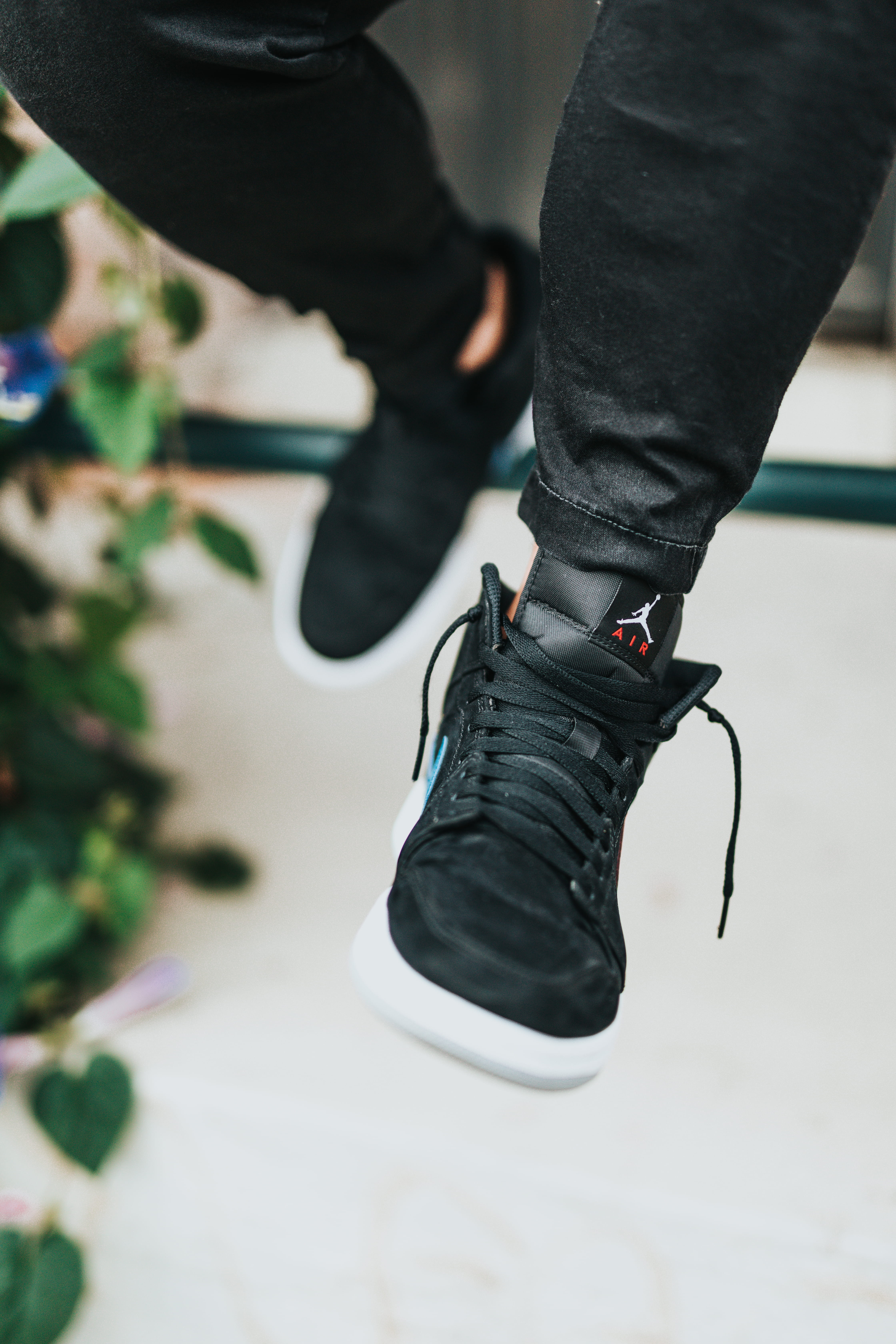 human limb, men, shoe, outdoors, focus on foreground, sneaker, shoes, unrecognizable person, nike, jeans, lace - fastener, low section, close-up, black shoes, Phone HD Wallpaper