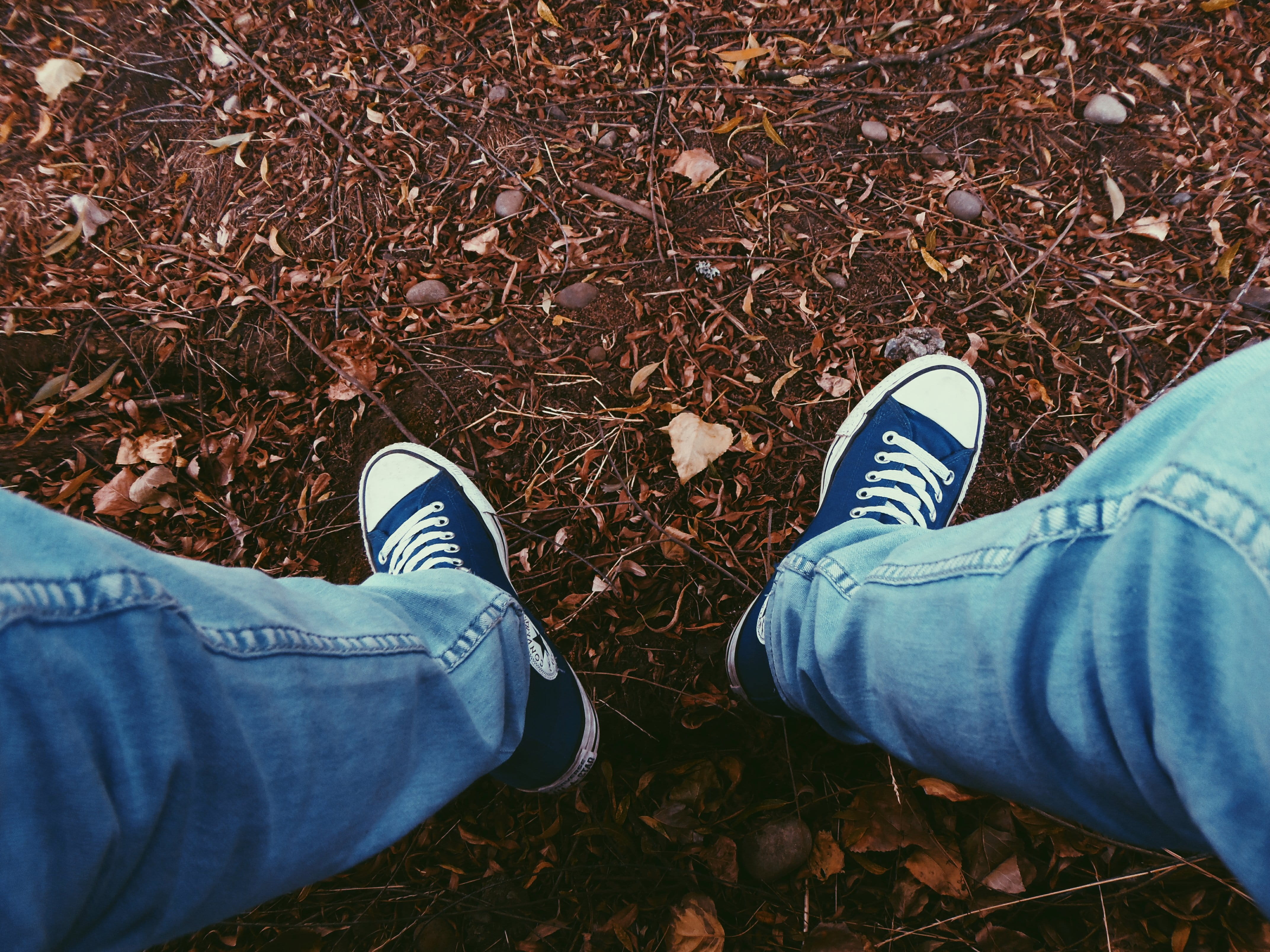 vsco, personal perspective, vscocam, descanzar, human leg, plant part, outdoors, body part, men, instaosorno, casual clothing, zapatillas, human limb, real people, HD Wallpaper
