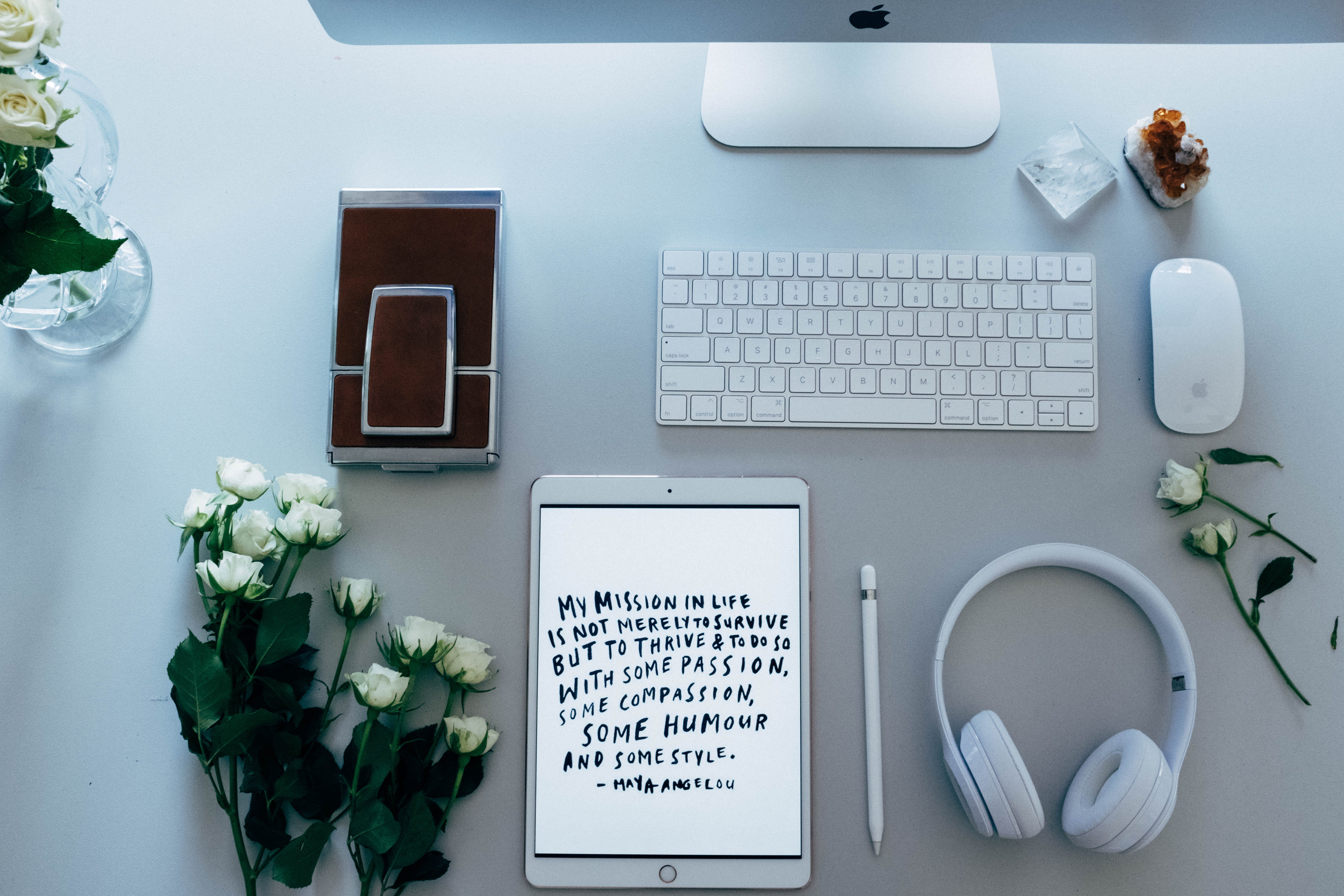 high angle view, turned, flowering plant, computer mouse, desk, table, leaf, communication, flower, directly above, laptop, plant, hardware, cell phone, HD Wallpaper