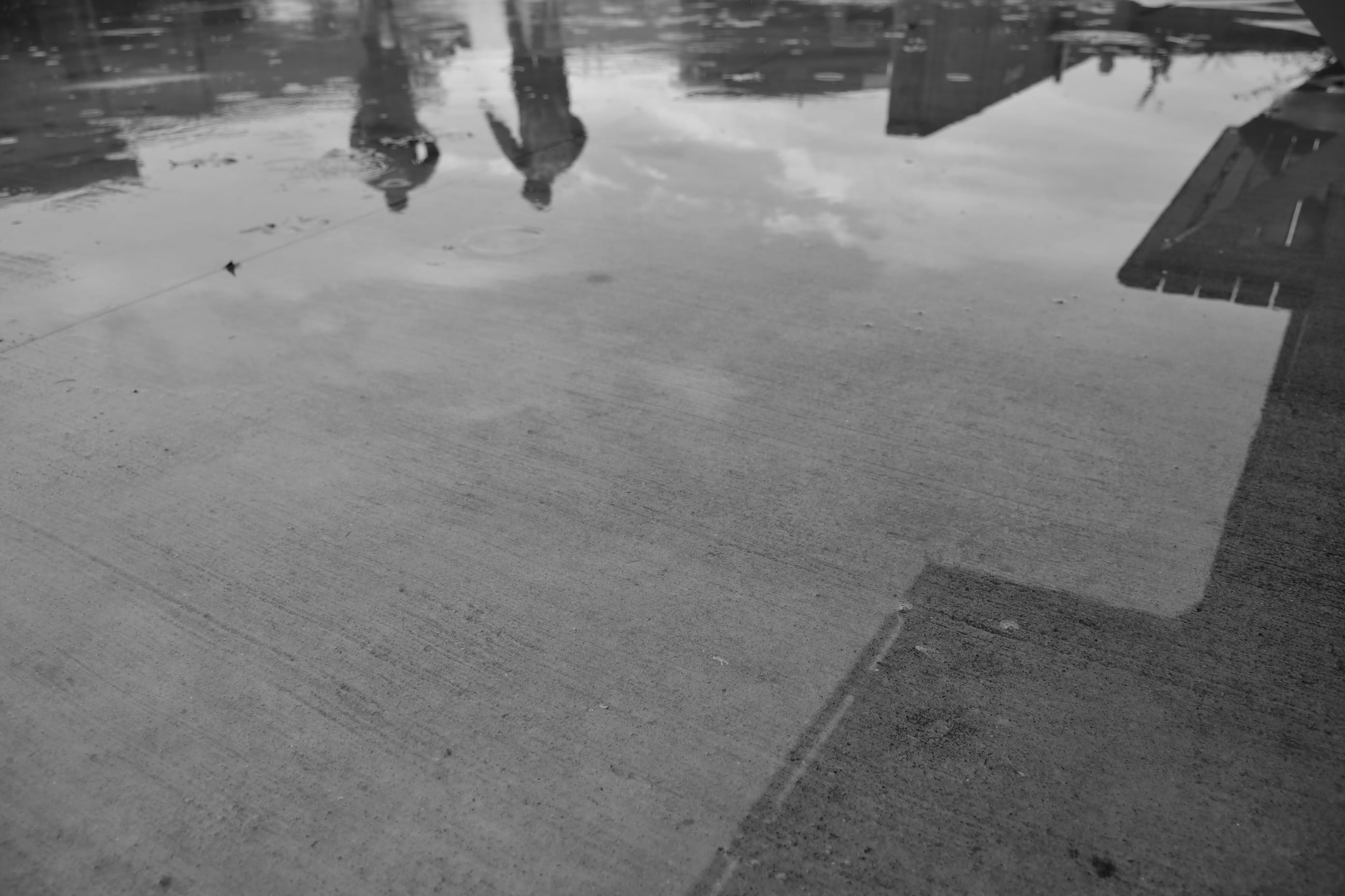 building exterior, apparel, 2K, road, person, pedestrian, sky, tranquility, puddle, high angle view, cloud - sky, united states, street, rain, city, building, HD Wallpaper