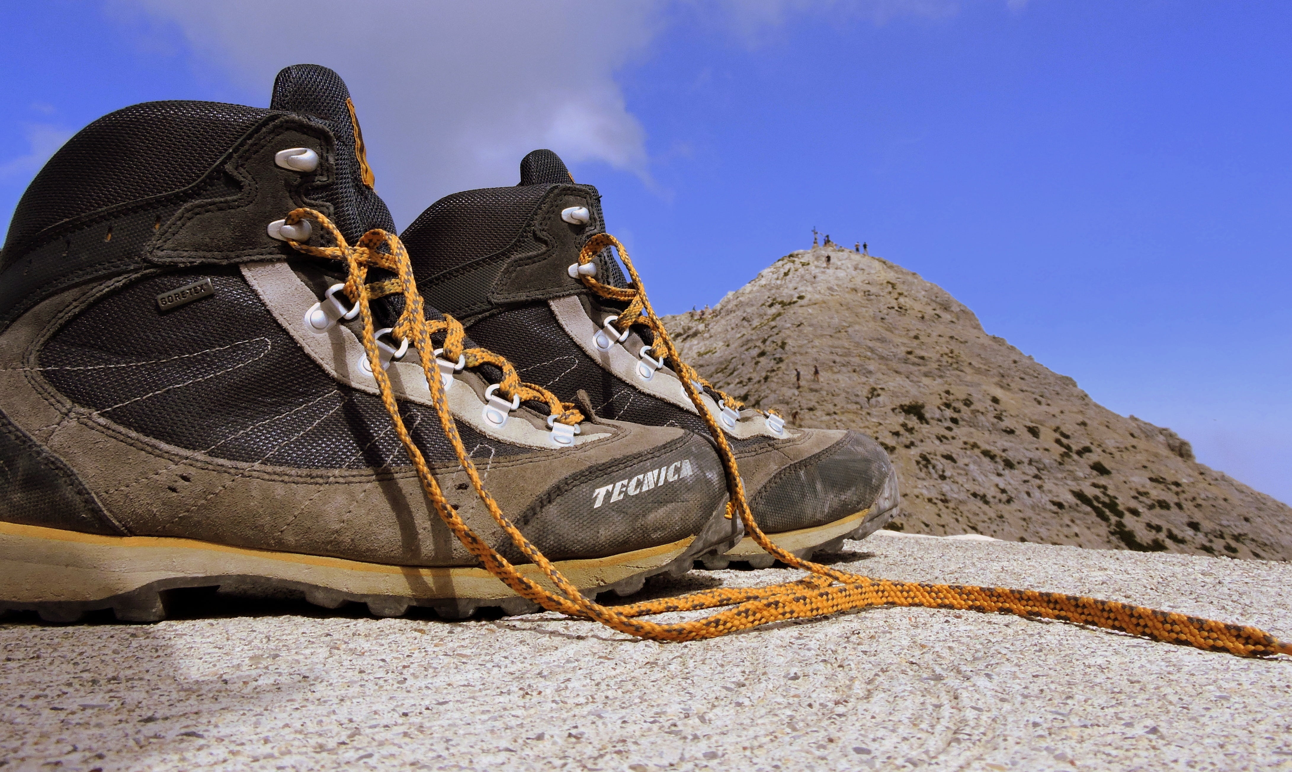 gray, 4K, sport, people, leisure activity, walk, hiking, clear sky, sunny, scenics - nature, hiking shoes, sky, nature, sand, boot, travel destinations, HD Wallpaper