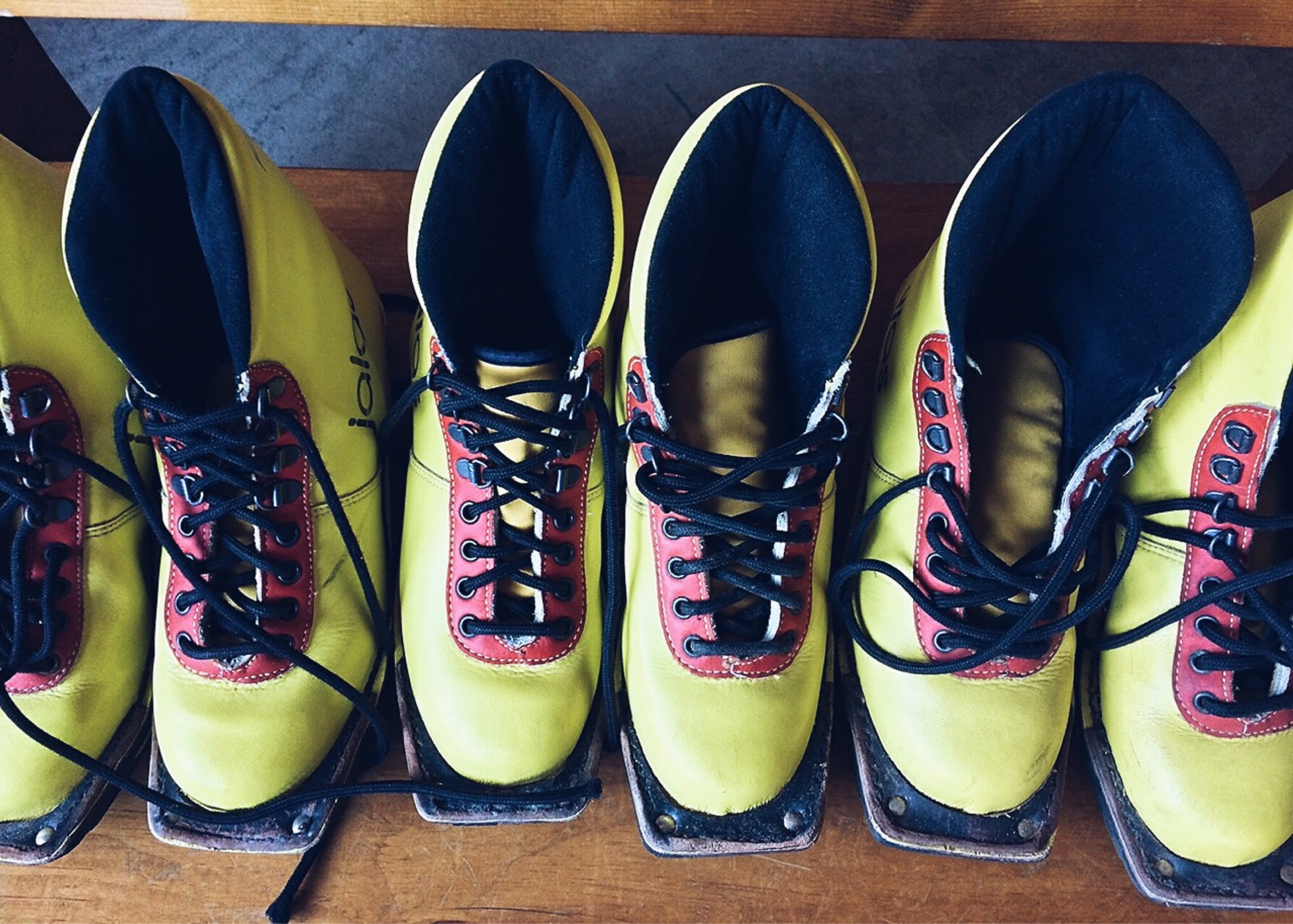 old, pair, shoe, indoors, high angle view, side by side, worn, menswear, variation, collection, multi colored, arrangement, ski, equipment, in a row, large group of objects, HD Wallpaper